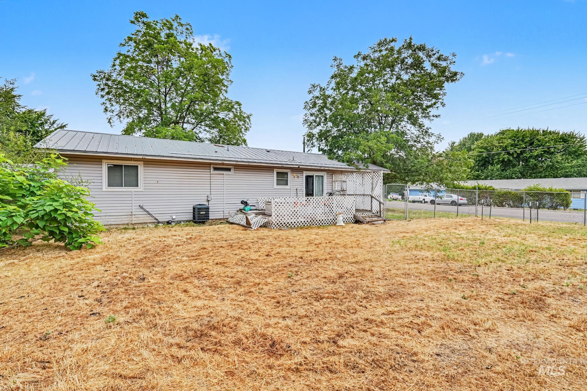 2305 Marlene Cir, Payette, Idaho 83661-3171, 3 Bedrooms, 1 Bathroom, Residential For Sale, Price $279,900,MLS 98992159