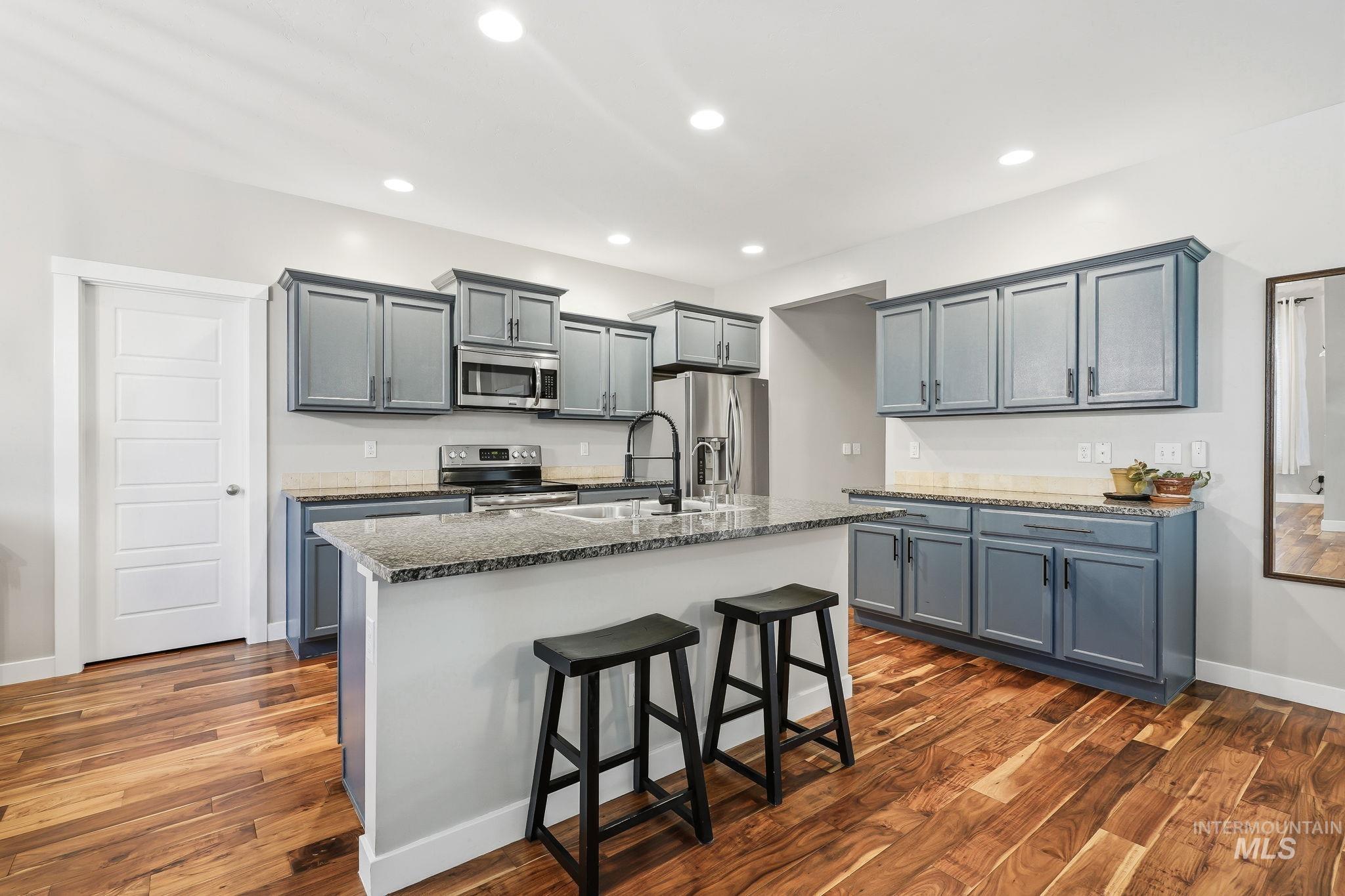 5120 N Diamond Creek Ave, Meridian, Idaho 83646, 5 Bedrooms, 3 Bathrooms, Residential For Sale, Price $769,900,MLS 98992162