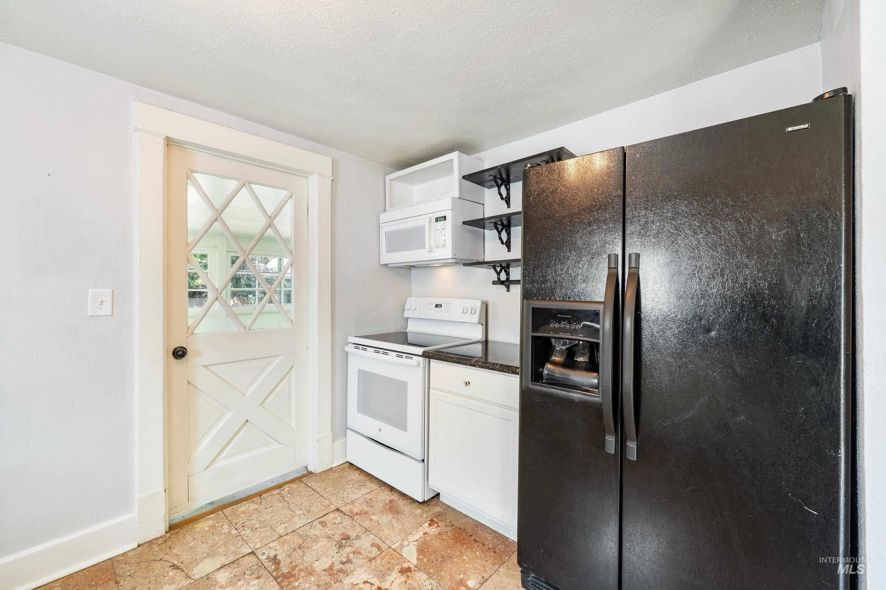 1805 3rd Street S, Nampa, Idaho 83651-8, 2 Bedrooms, 1 Bathroom, Residential For Sale, Price $299,900,MLS 98992169