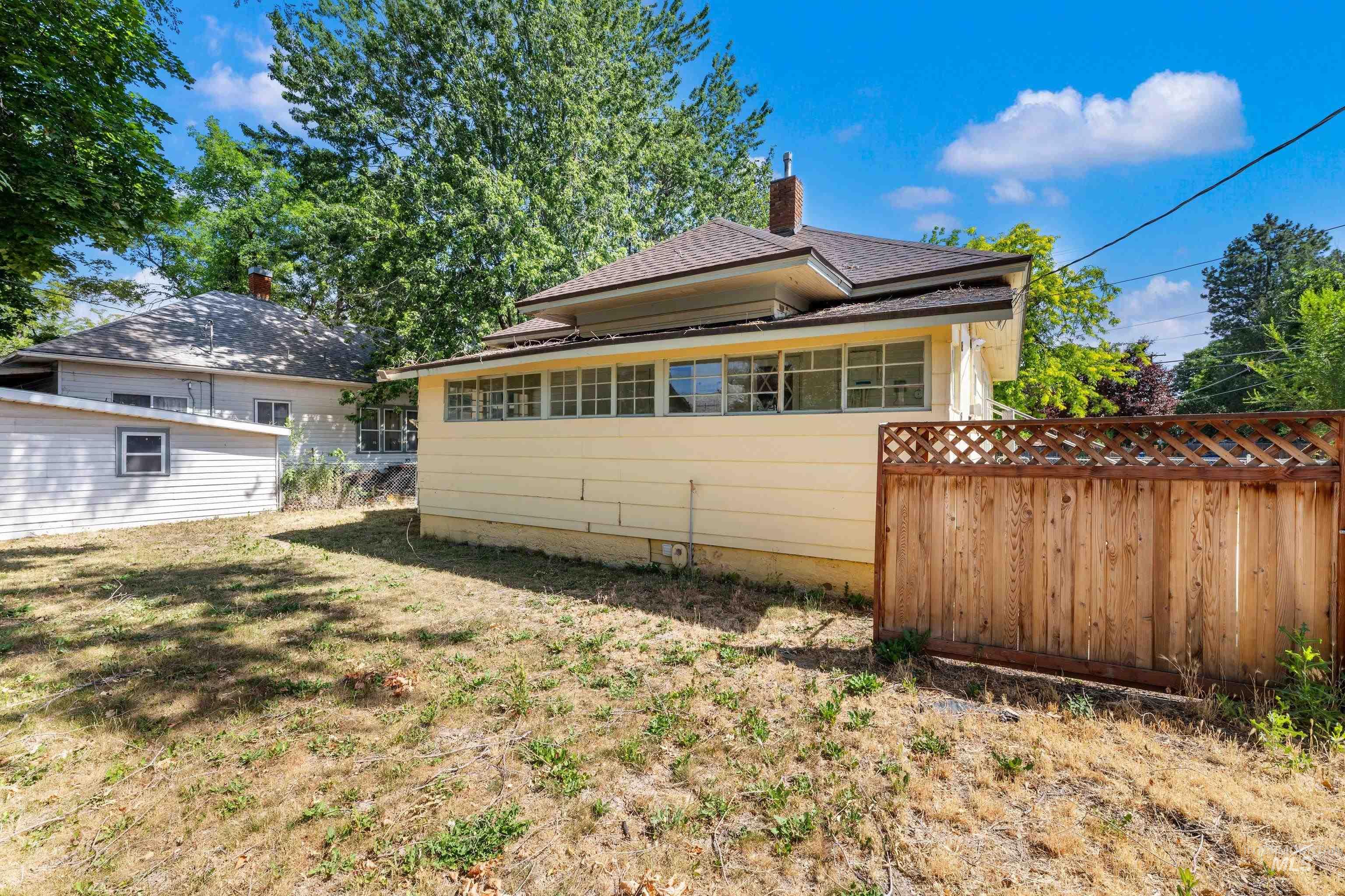 1805 3rd Street S, Nampa, Idaho 83651-8, 2 Bedrooms, 1 Bathroom, Residential For Sale, Price $299,900,MLS 98992169