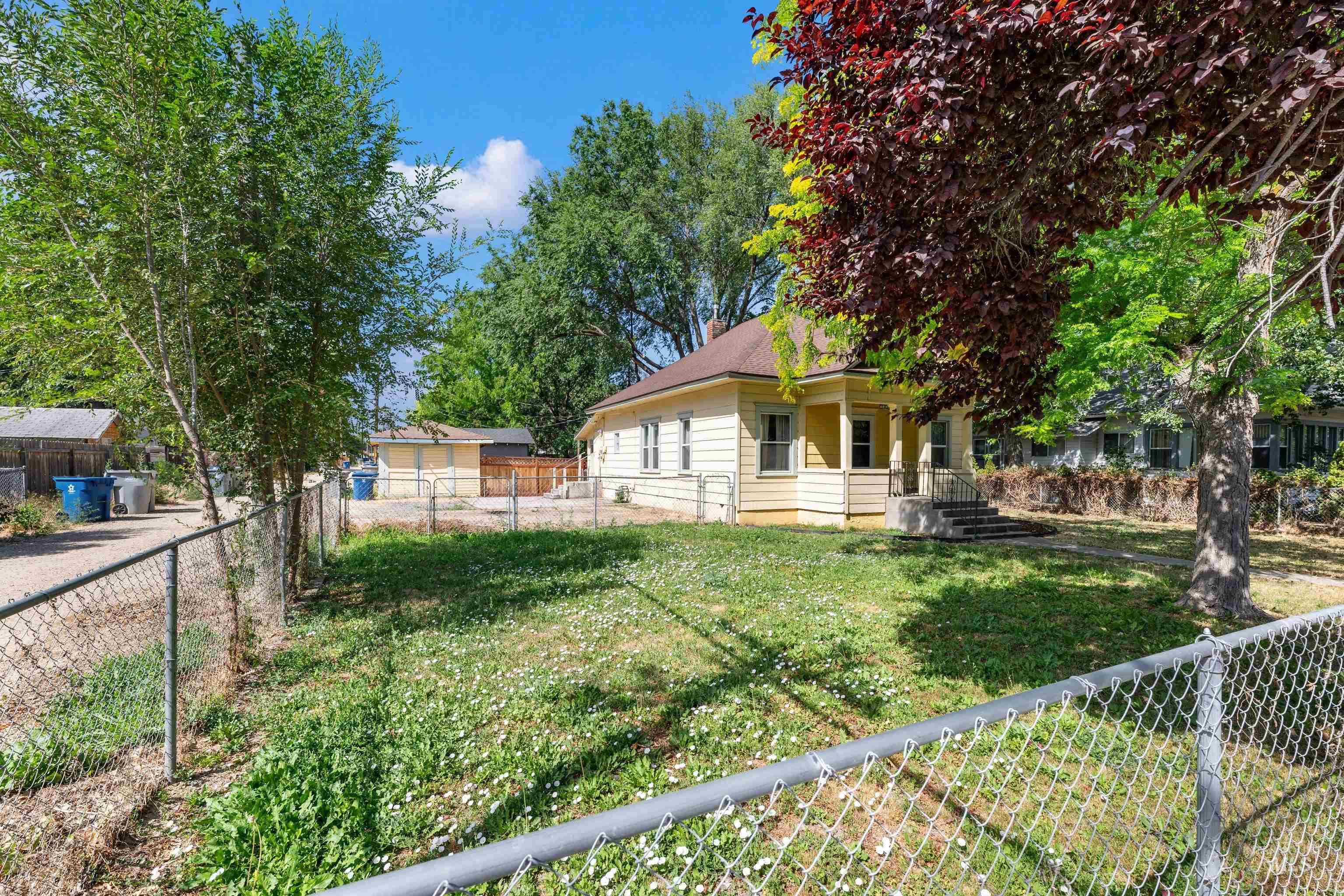 1805 3rd Street S, Nampa, Idaho 83651-8, 2 Bedrooms, 1 Bathroom, Residential For Sale, Price $299,900,MLS 98992169