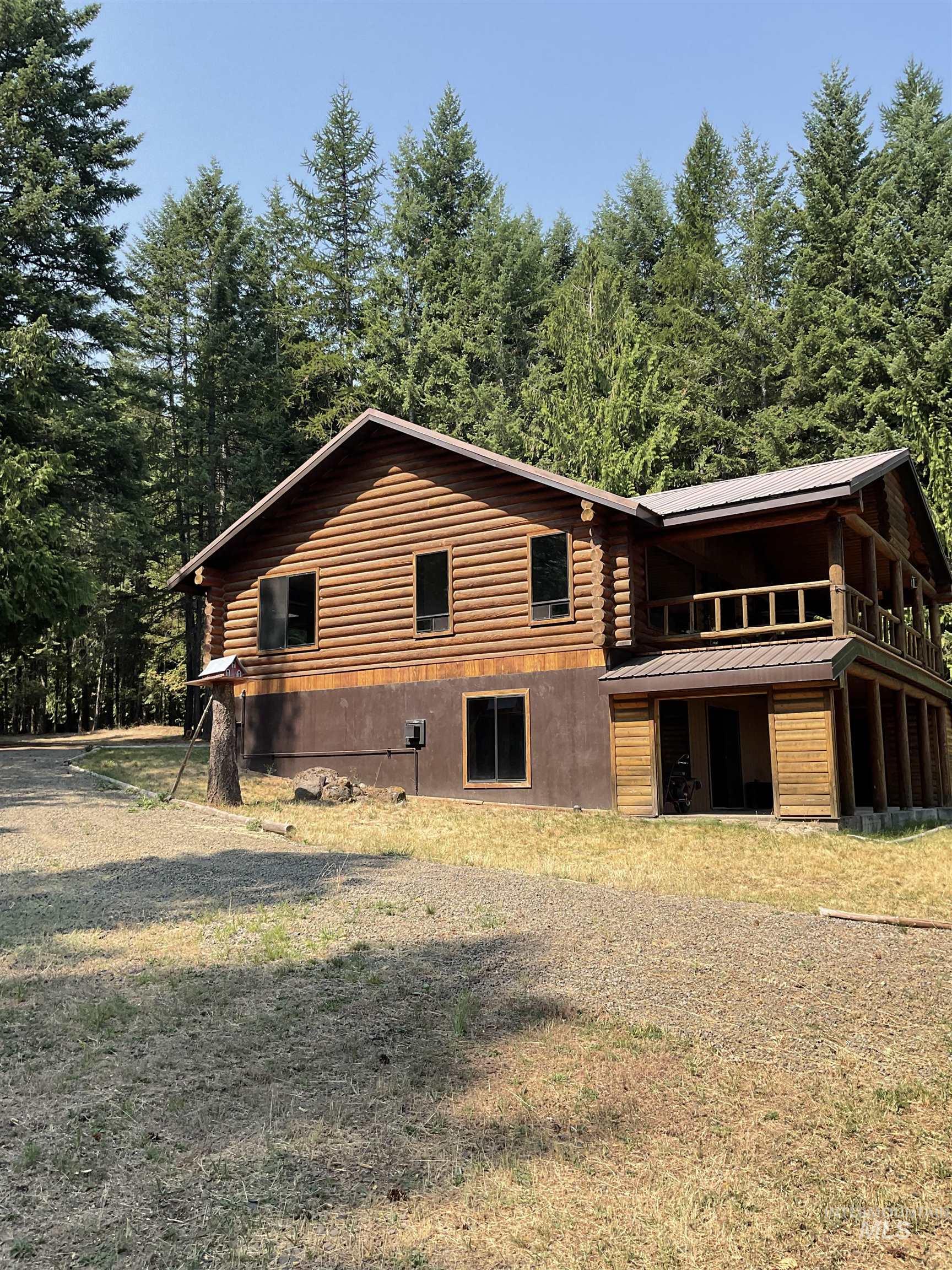 6125 Freeman Creek Rd, Lenore, Idaho 83541, 3 Bedrooms, 2.5 Bathrooms, Residential For Sale, Price $739,000,MLS 98992171