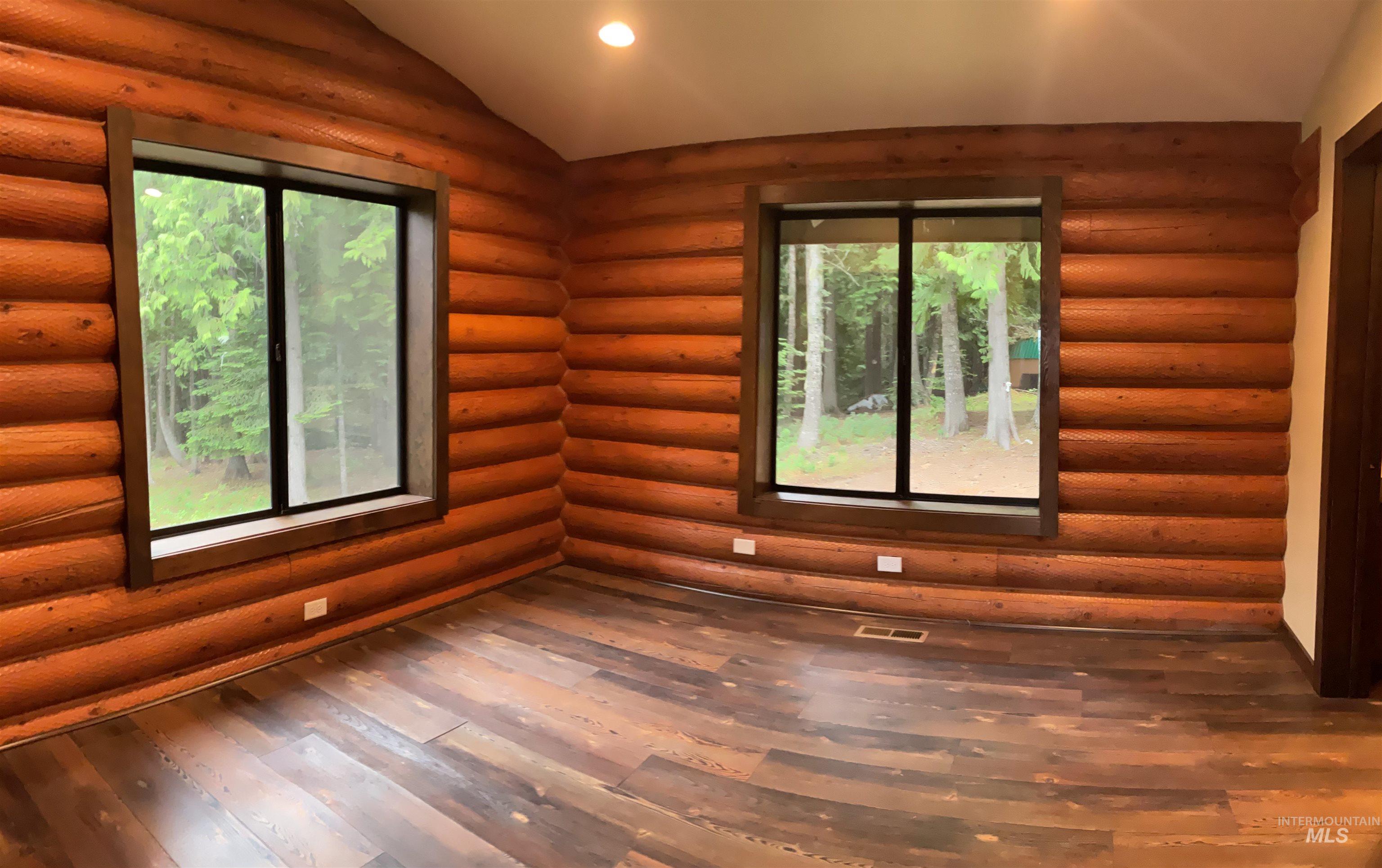 6125 Freeman Creek Rd, Lenore, Idaho 83541, 3 Bedrooms, 2.5 Bathrooms, Residential For Sale, Price $739,000,MLS 98992171