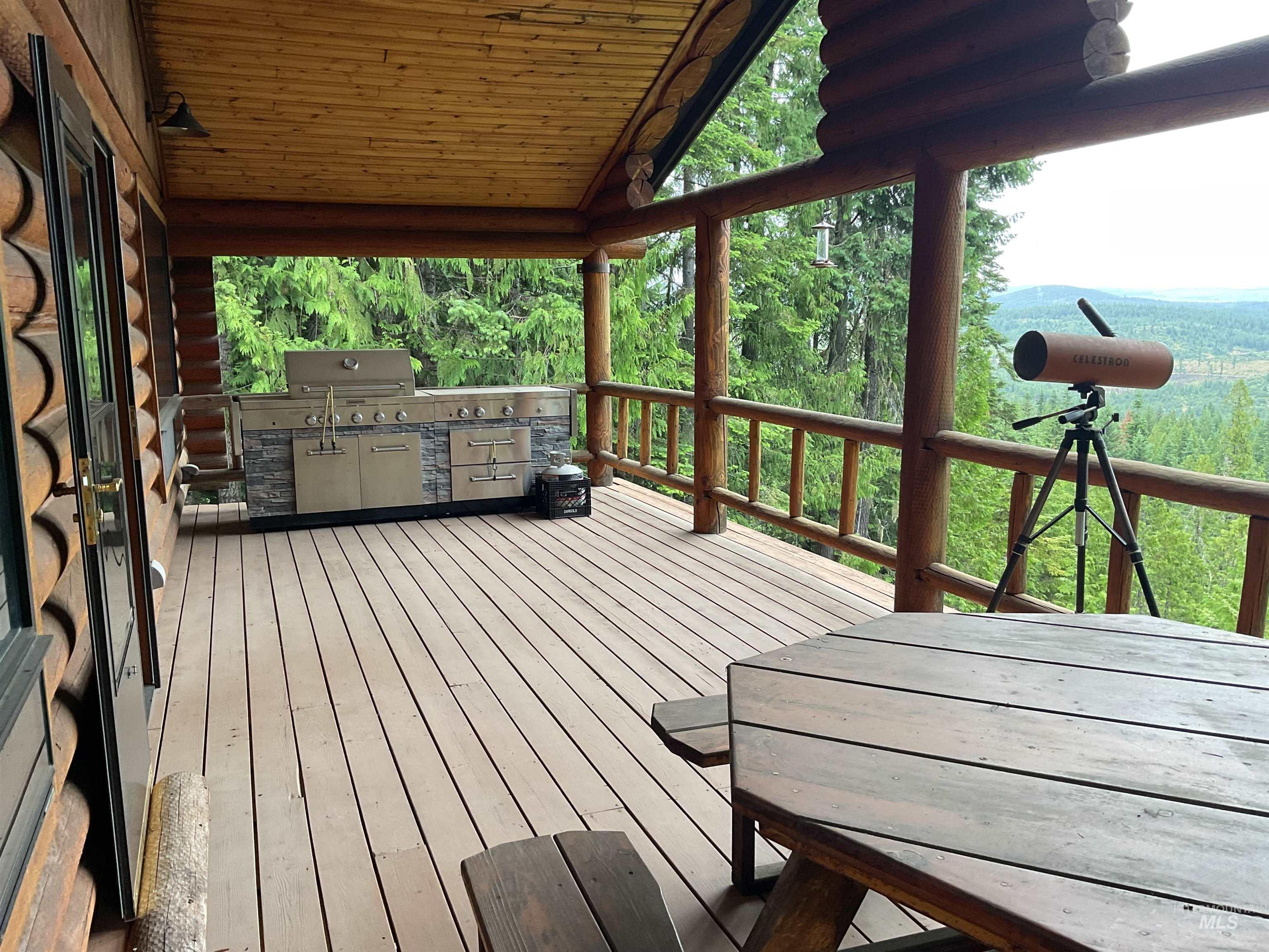 6125 Freeman Creek Rd, Lenore, Idaho 83541, 3 Bedrooms, 2.5 Bathrooms, Residential For Sale, Price $739,000,MLS 98992171