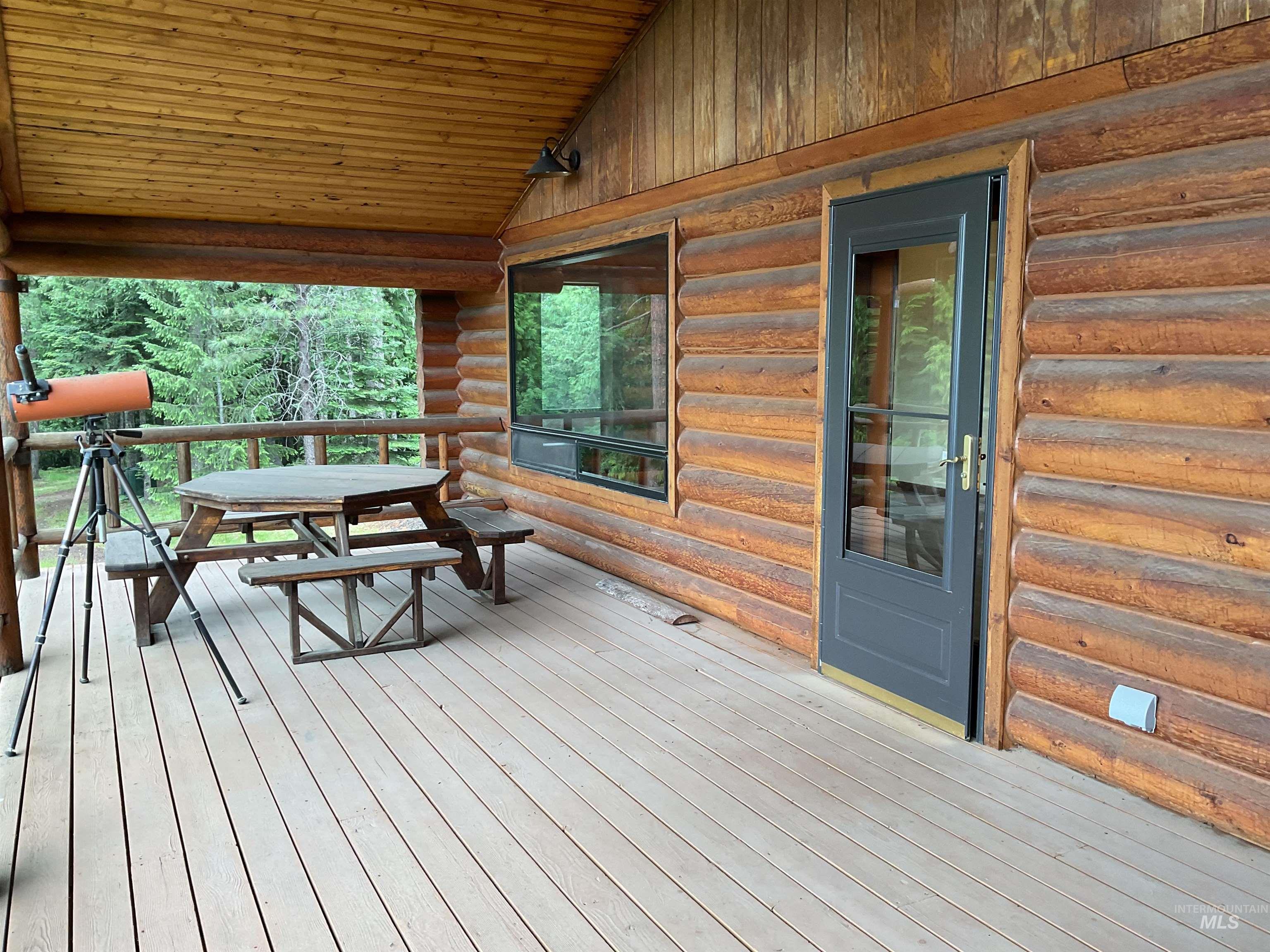 6125 Freeman Creek Rd, Lenore, Idaho 83541, 3 Bedrooms, 2.5 Bathrooms, Residential For Sale, Price $739,000,MLS 98992171