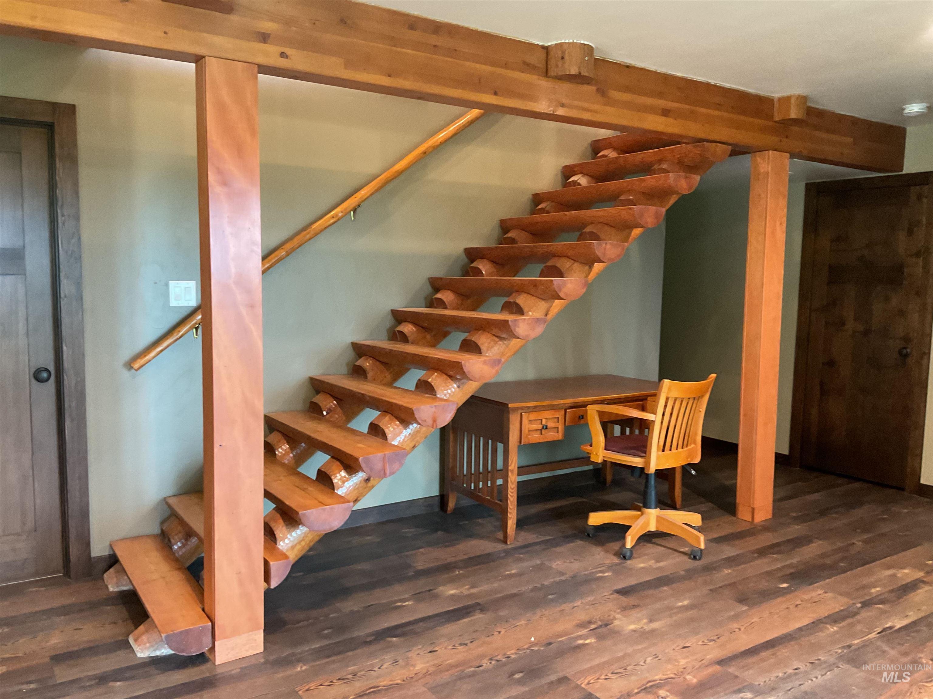 6125 Freeman Creek Rd, Lenore, Idaho 83541, 3 Bedrooms, 2.5 Bathrooms, Residential For Sale, Price $739,000,MLS 98992171