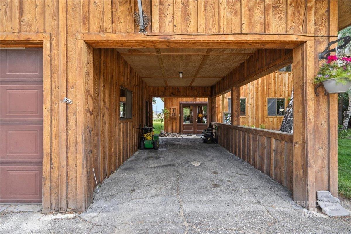 227 Manard Ave, Fairfield, Idaho 83327, 4 Bedrooms, 2 Bathrooms, Residential For Sale, Price $650,000,MLS 98992182