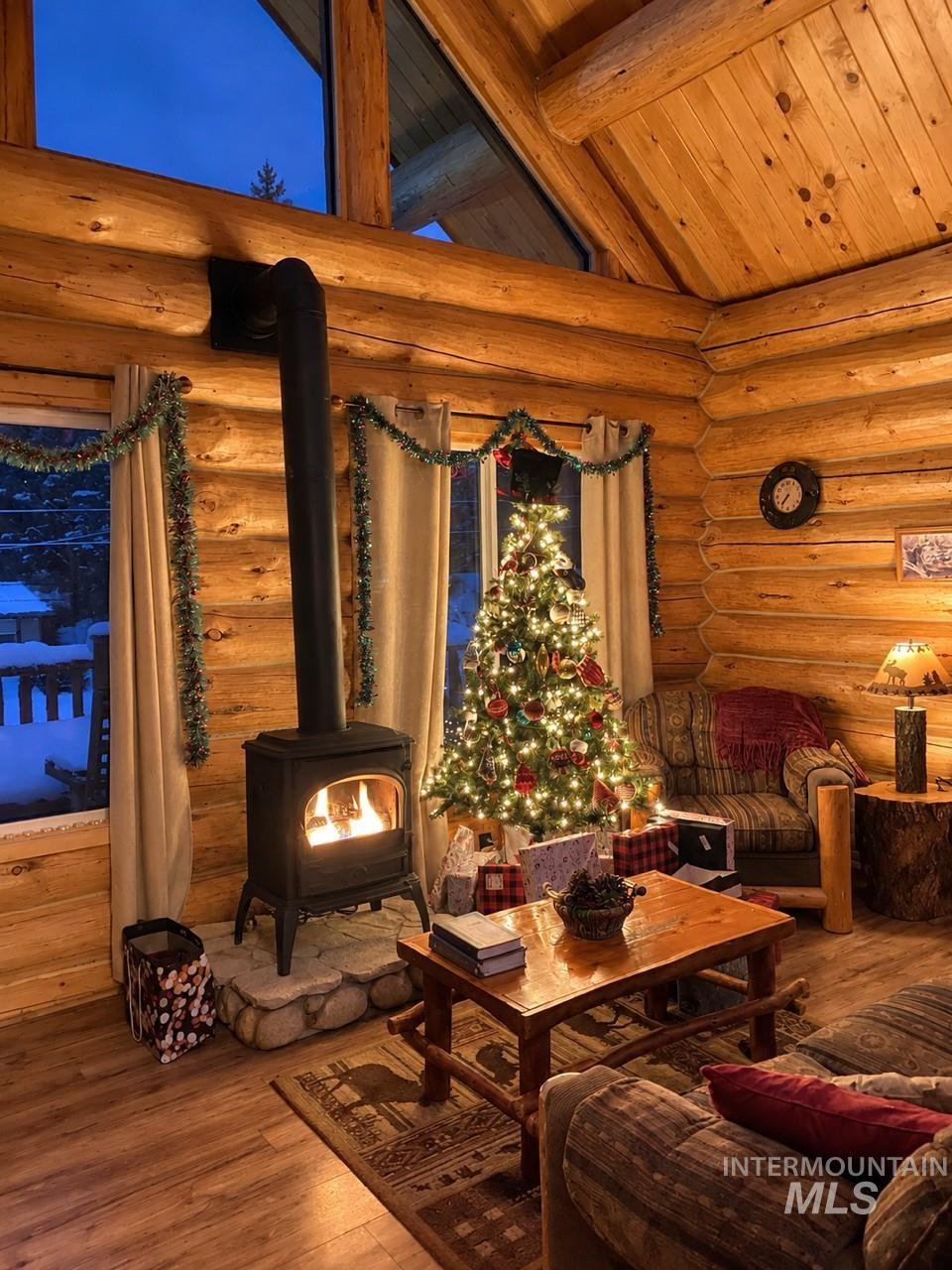 1413 Stone Ln, McCall, Idaho 83611, 2 Bedrooms, 2 Bathrooms, Residential For Sale, Price $699,900, 98992184