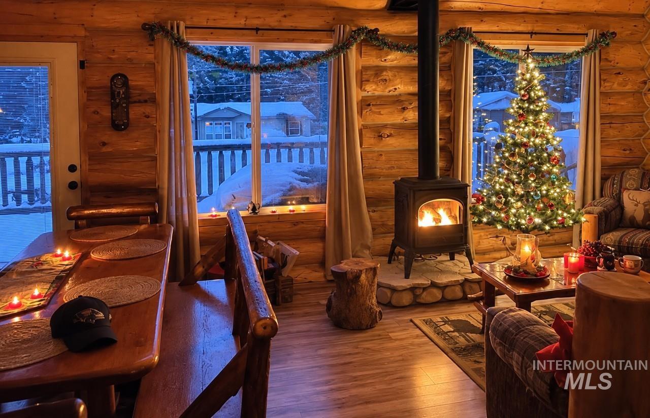 1413 Stone Ln, McCall, Idaho 83611, 2 Bedrooms, 2 Bathrooms, Residential For Sale, Price $699,900, 98992184