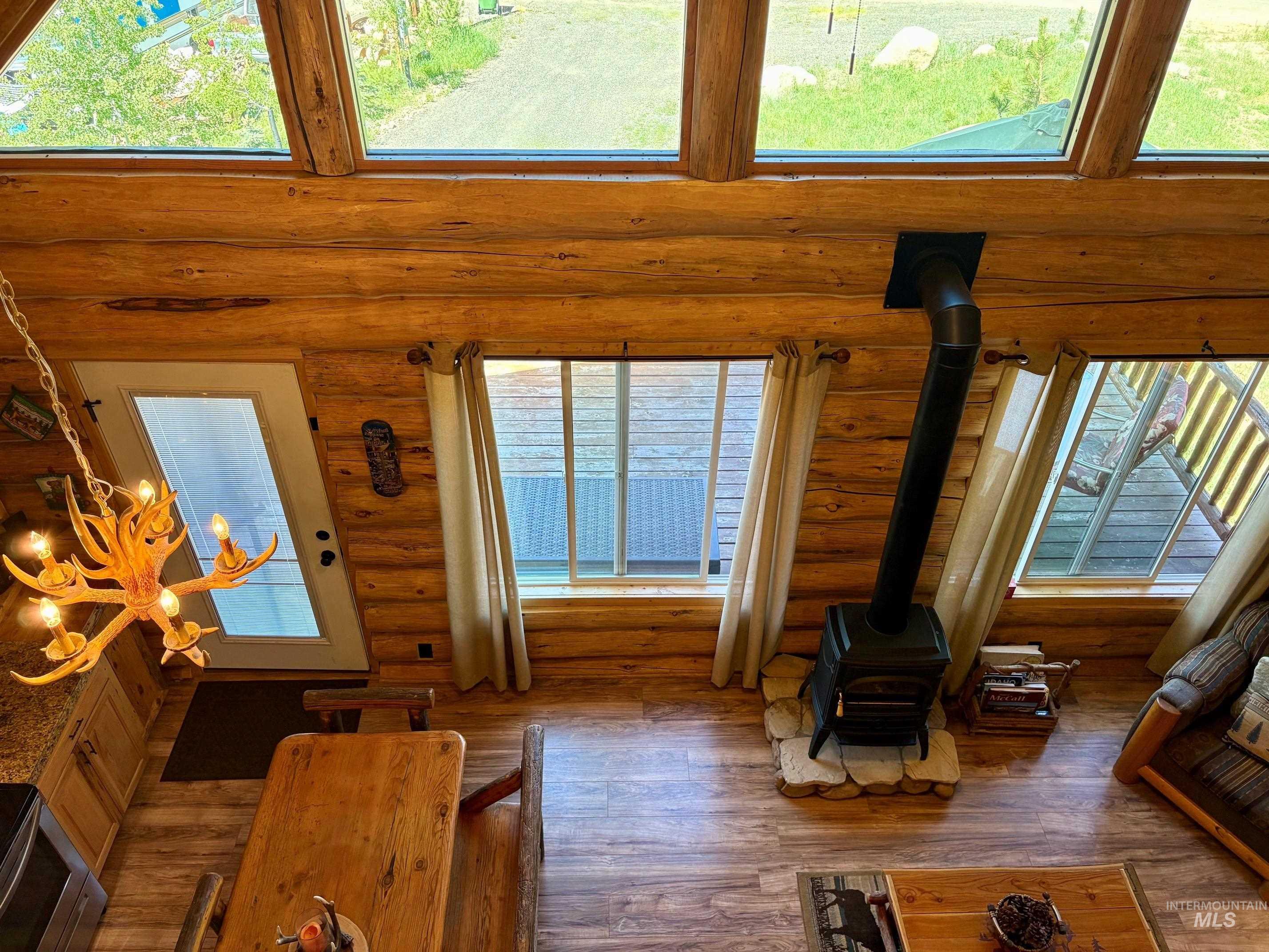 1413 Stone Ln, McCall, Idaho 83611, 2 Bedrooms, 2 Bathrooms, Residential For Sale, Price $699,900, 98992184