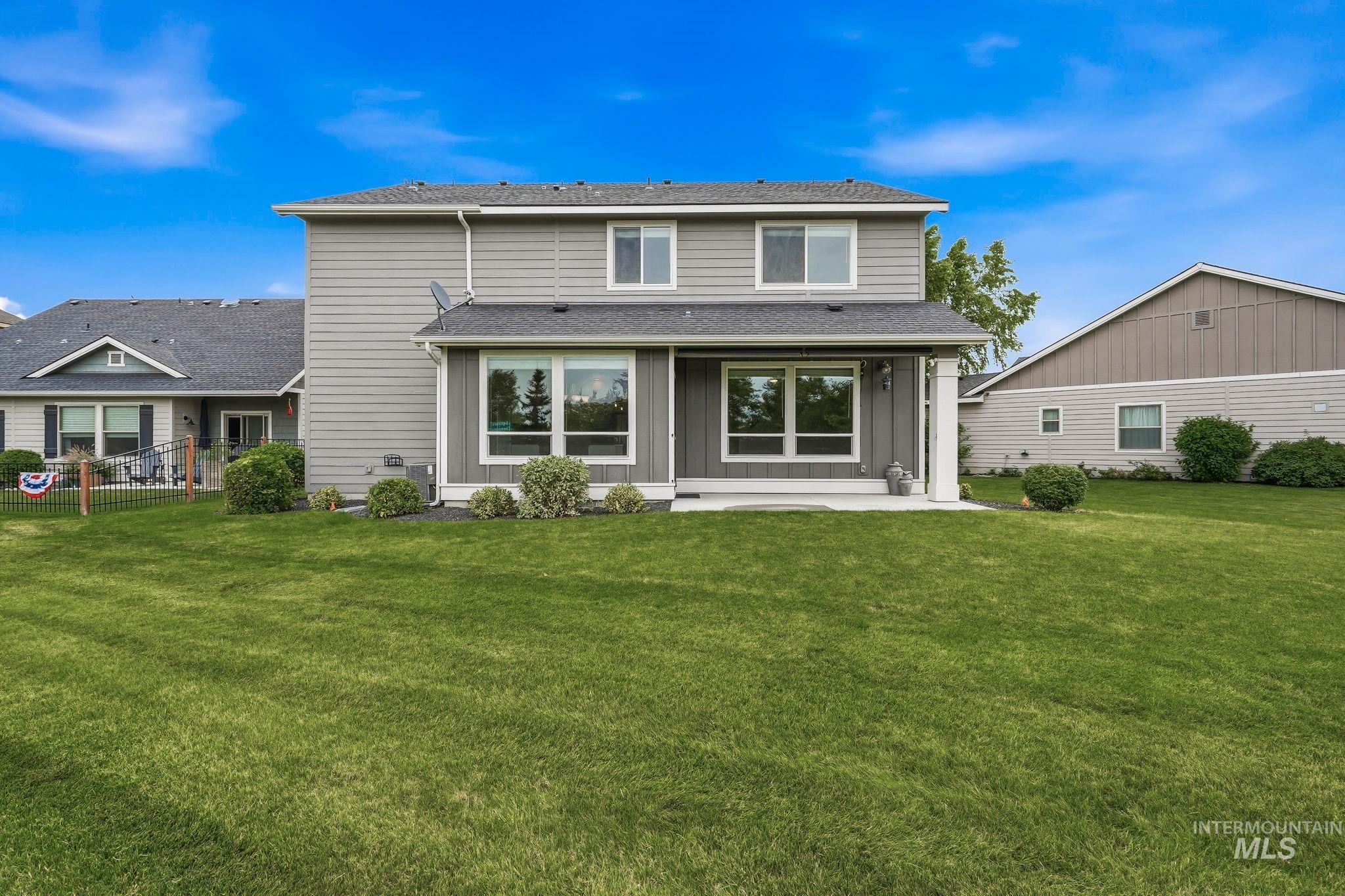 1231 N Seven Golds Ave, Eagle, Idaho 83616, 4 Bedrooms, 2.5 Bathrooms, Residential For Sale, Price $574,990,MLS 98992189