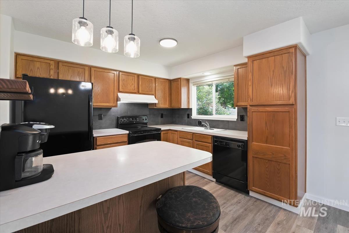 609 Purple Sage, Nampa, Idaho 83651, 3 Bedrooms, 2 Bathrooms, Residential For Sale, Price $349,900,MLS 98992190