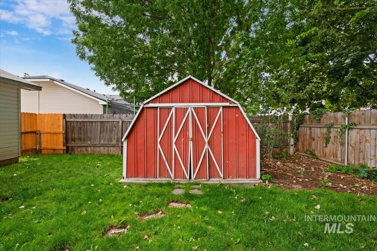 609 Purple Sage, Nampa, Idaho 83651, 3 Bedrooms, 2 Bathrooms, Residential For Sale, Price $349,900,MLS 98992190