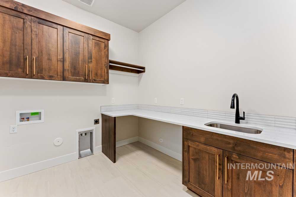 3506 W Retreat St, Eagle, Idaho 83616, 3 Bedrooms, 2.5 Bathrooms, Residential For Sale, Price $1,049,900,MLS 98992192