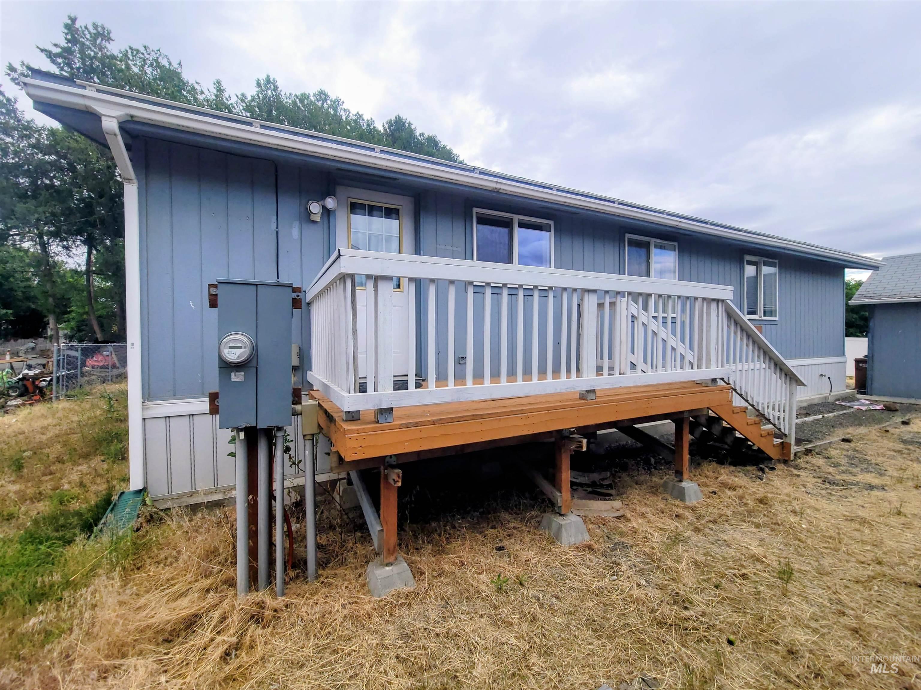 1380 Poplar St., Clarkston, Washington 99403, 3 Bedrooms, 2 Bathrooms, Residential For Sale, Price $297,000, 98992193