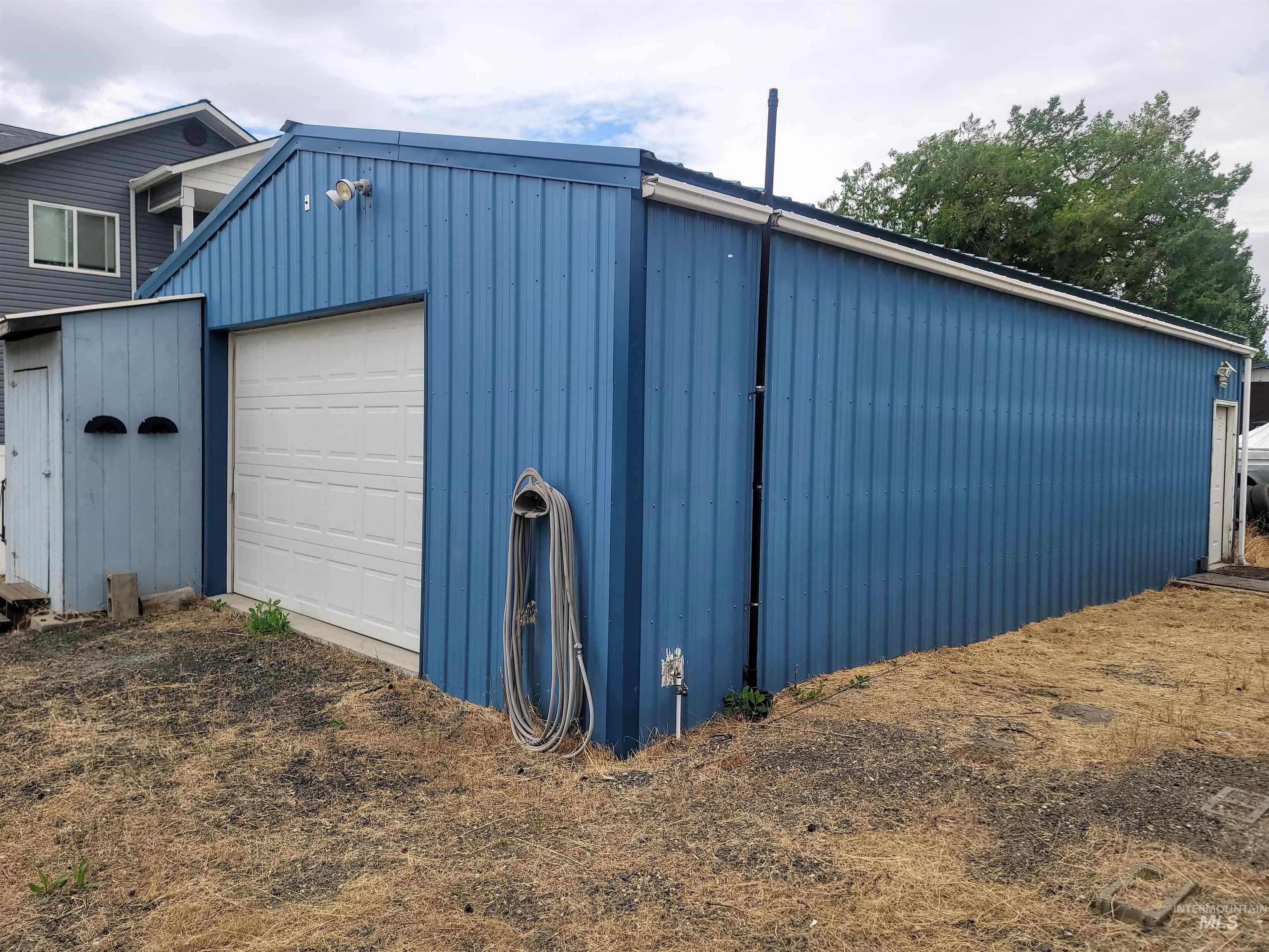 1380 Poplar St., Clarkston, Washington 99403, 3 Bedrooms, 2 Bathrooms, Residential For Sale, Price $297,000,MLS 98992193