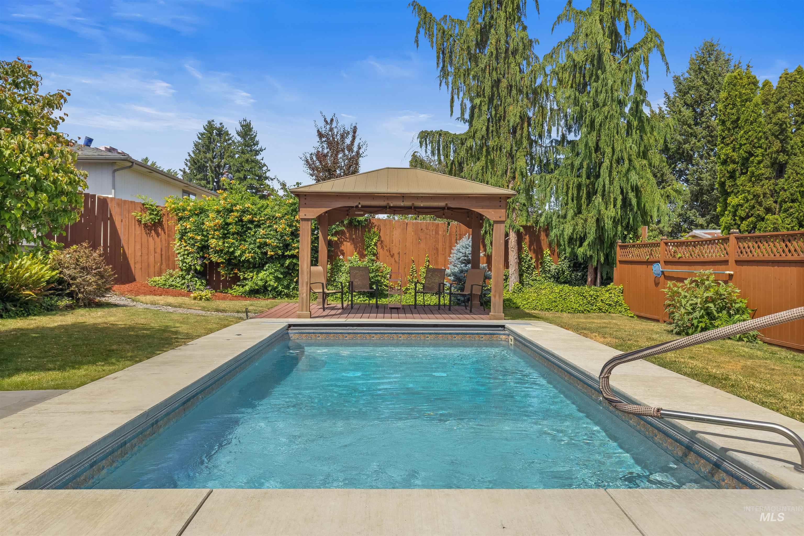 905 Stewart Ave, Lewiston, Idaho 83501, 5 Bedrooms, 2 Bathrooms, Residential For Sale, Price $550,000, 98992200