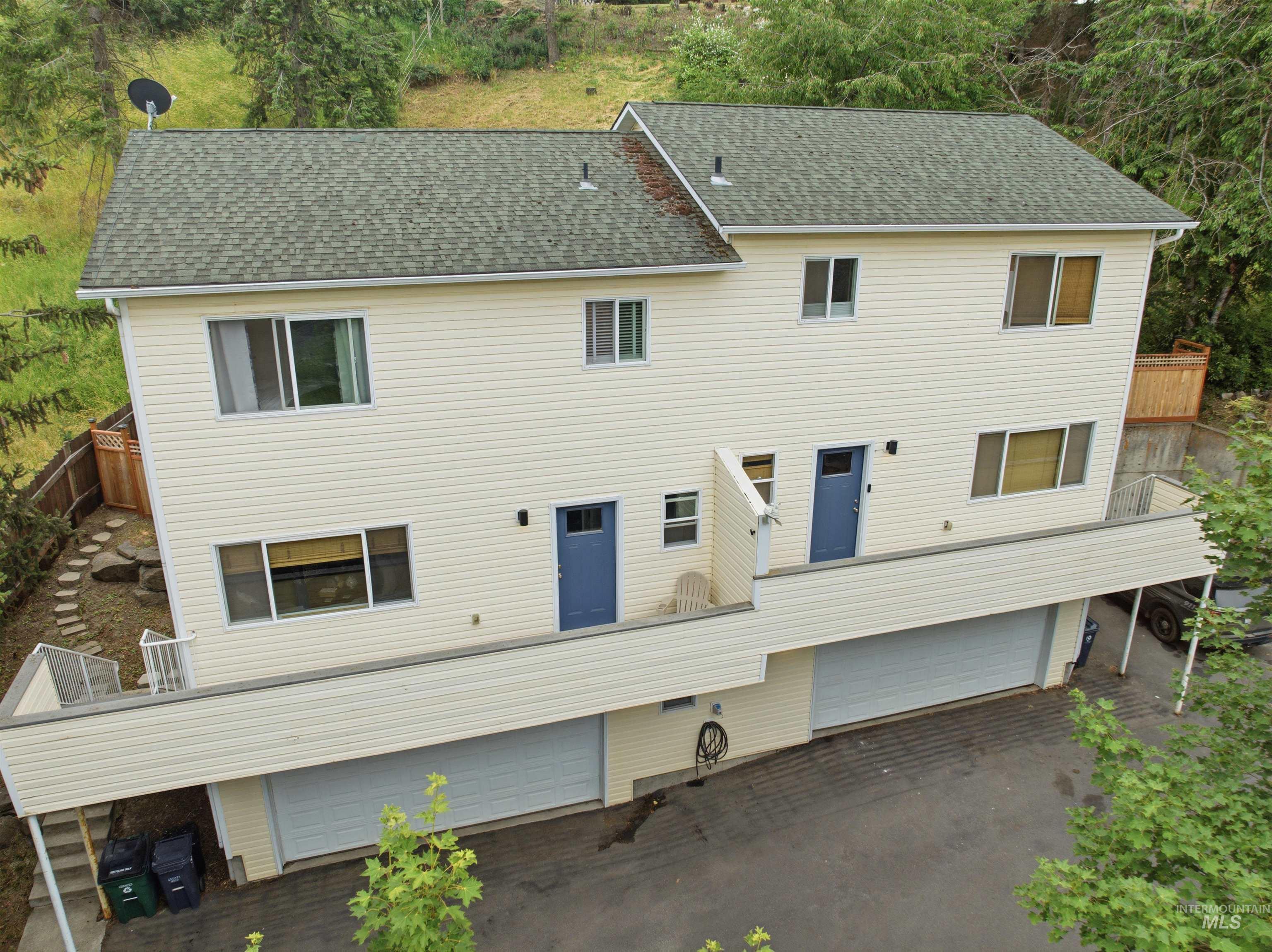 525 Northwood, Moscow, Idaho 83843, 3 Bedrooms, 1.5 Bathrooms, Residential Income For Sale, Price $559,000,MLS 98992201