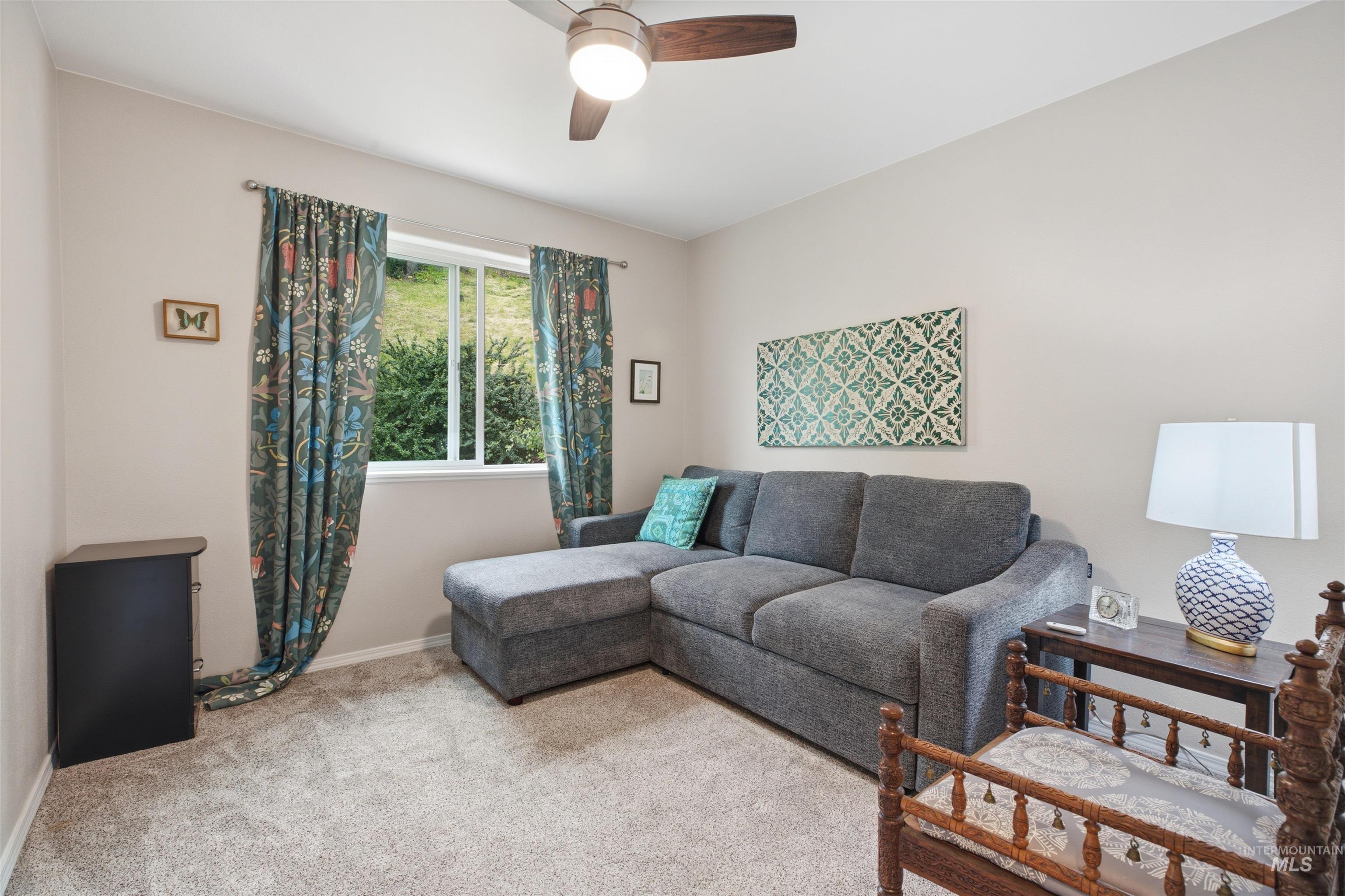 525 Northwood, Moscow, Idaho 83843, 3 Bedrooms, 1.5 Bathrooms, Residential Income For Sale, Price $559,000,MLS 98992201