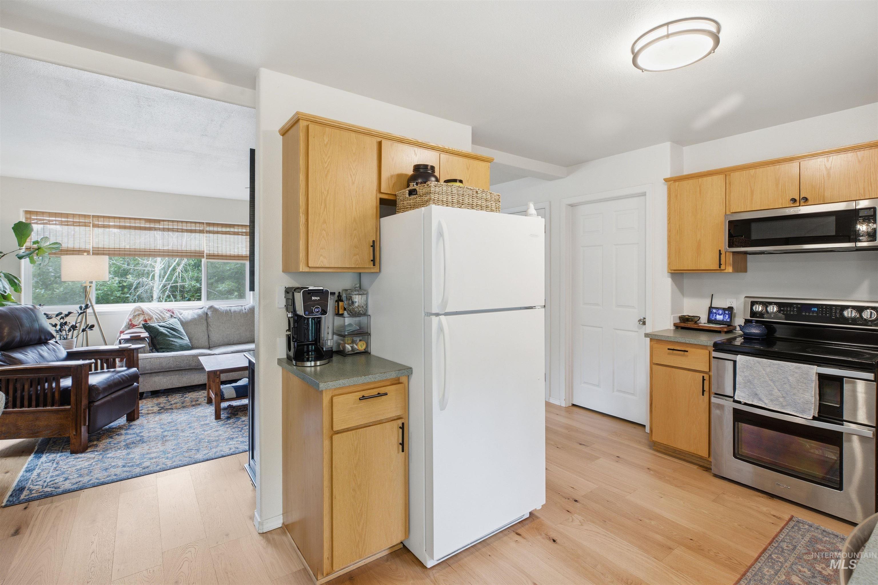 525 Northwood, Moscow, Idaho 83843, 3 Bedrooms, 1.5 Bathrooms, Residential Income For Sale, Price $559,000,MLS 98992201