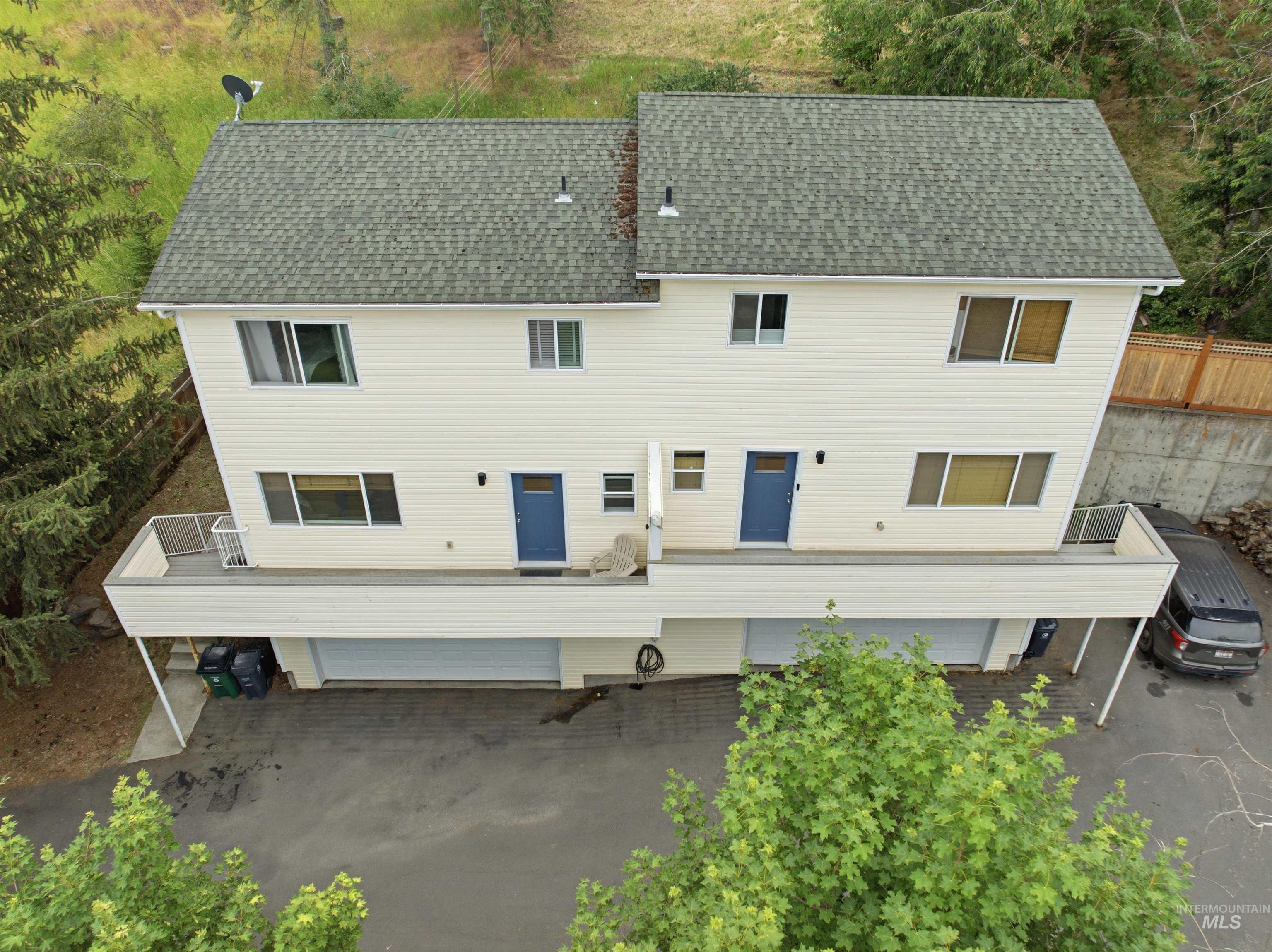525 Northwood, Moscow, Idaho 83843, 3 Bedrooms, 1.5 Bathrooms, Residential Income For Sale, Price $559,000,MLS 98992201