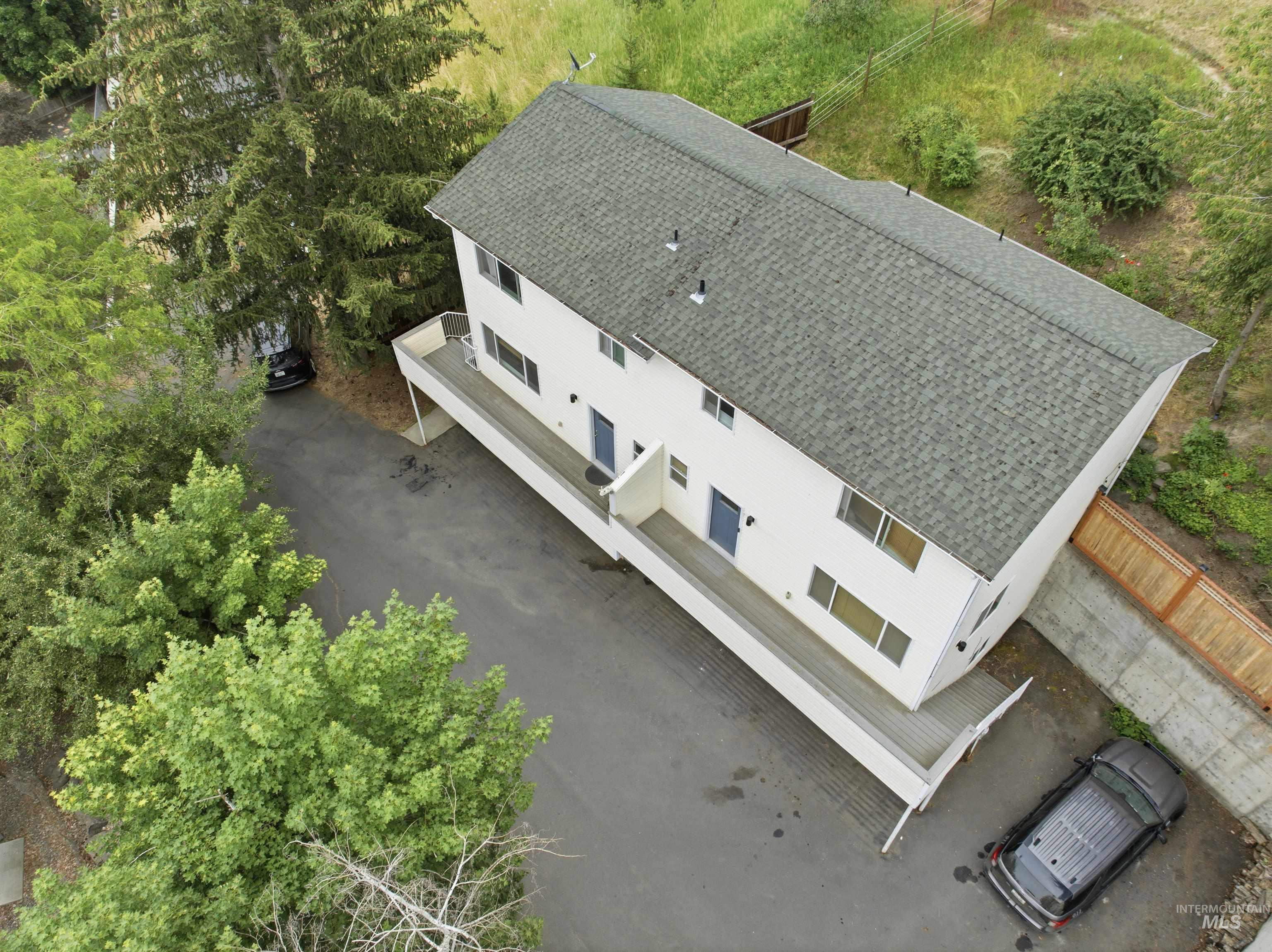 525 Northwood, Moscow, Idaho 83843, 3 Bedrooms, 1.5 Bathrooms, Residential Income For Sale, Price $559,000,MLS 98992201