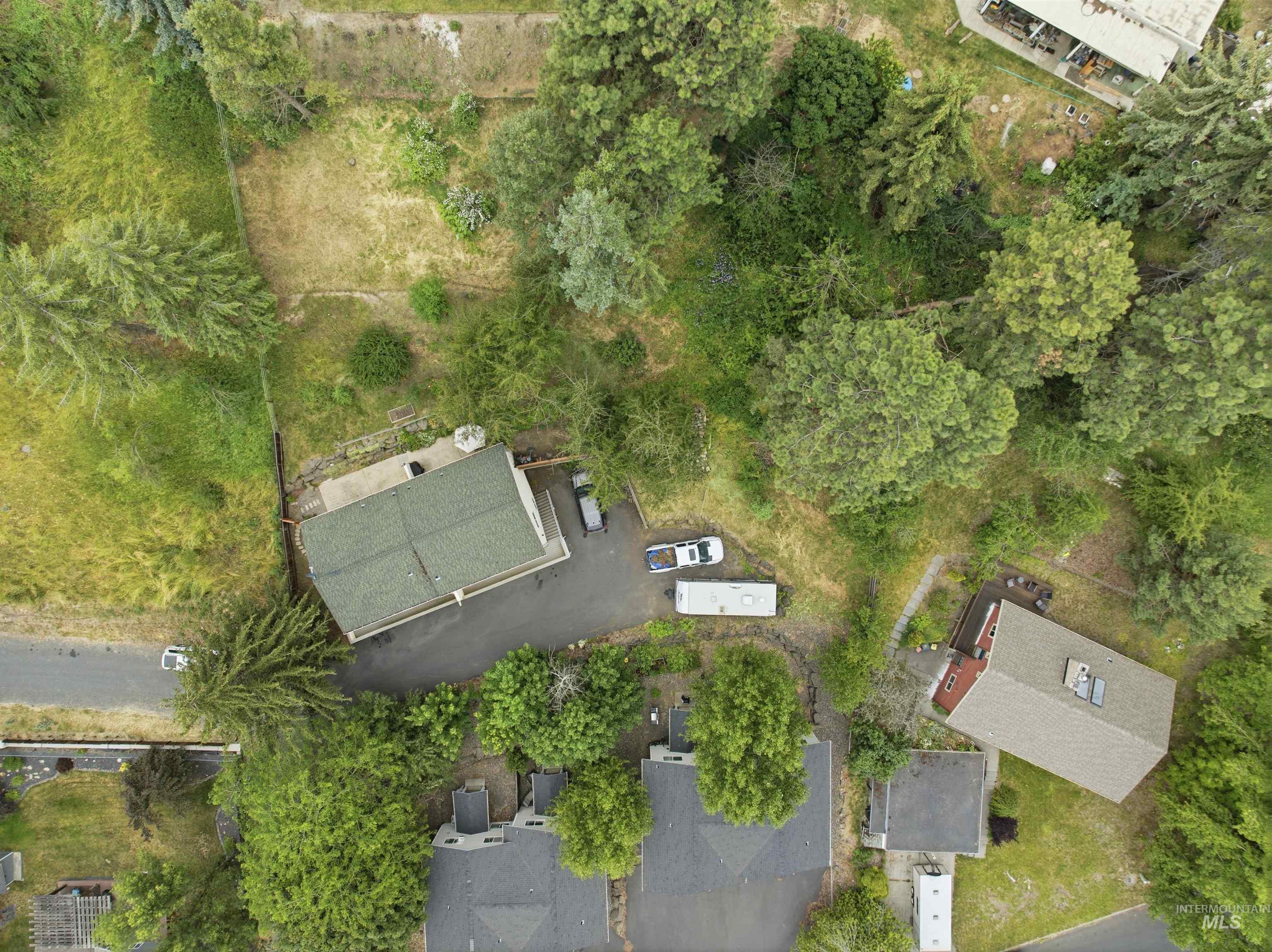 525 Northwood, Moscow, Idaho 83843, 3 Bedrooms, 1.5 Bathrooms, Residential Income For Sale, Price $559,000,MLS 98992201