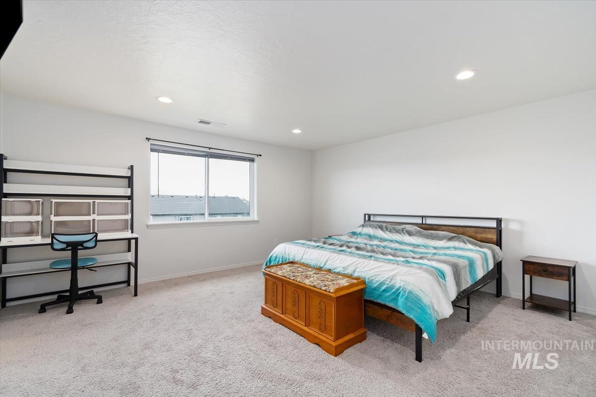 4718 Great Falls Ave, Caldwell, Idaho 83607, 5 Bedrooms, 3 Bathrooms, Residential For Sale, Price $470,000, 98992213