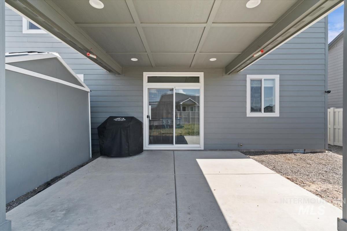 4718 Great Falls Ave, Caldwell, Idaho 83607, 5 Bedrooms, 3 Bathrooms, Residential For Sale, Price $470,000, 98992213