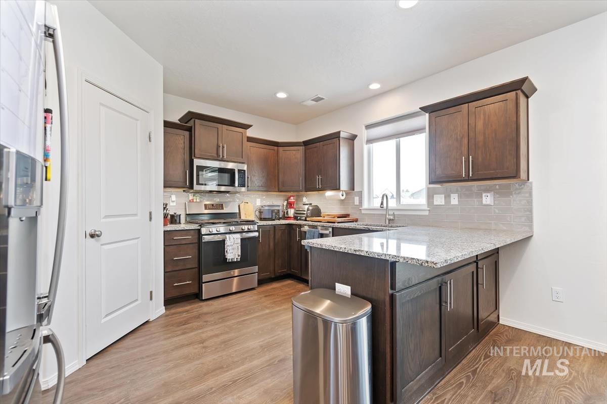 4718 Great Falls Ave, Caldwell, Idaho 83607, 5 Bedrooms, 3 Bathrooms, Residential For Sale, Price $470,000, 98992213