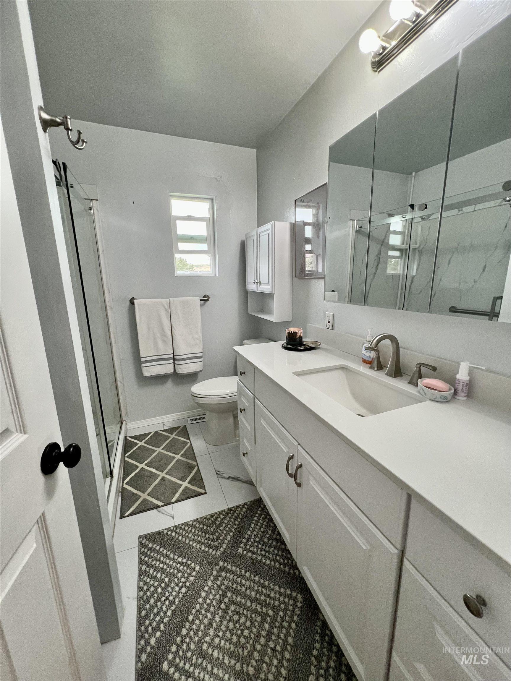 2133 10th Ave., Clarkston, Washington 99403, 4 Bedrooms, 2 Bathrooms, Residential For Sale, Price $400,000, 98992216