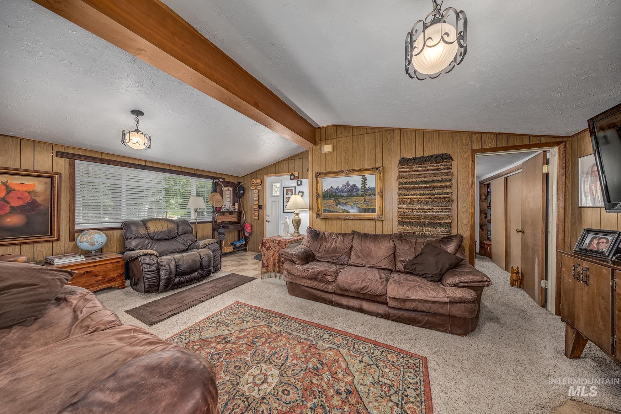 3881 E Island Rd, Ontario, Oregon 97914, 4 Bedrooms, 2.5 Bathrooms, Farm & Ranch For Sale, Price $1,100,000, 98992218