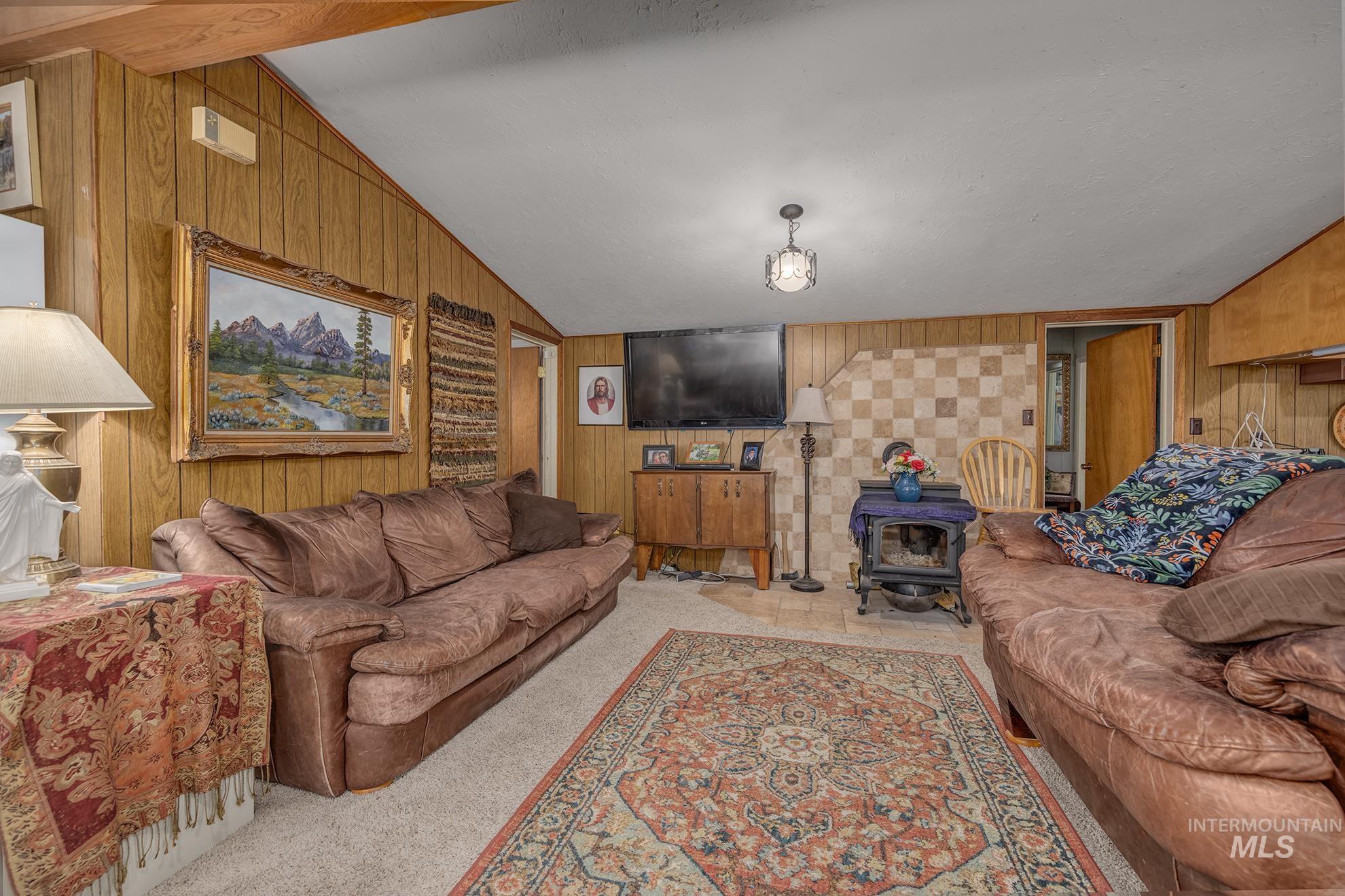 3881 E Island Rd, Ontario, Oregon 97914, 4 Bedrooms, 2.5 Bathrooms, Farm & Ranch For Sale, Price $1,100,000, 98992218