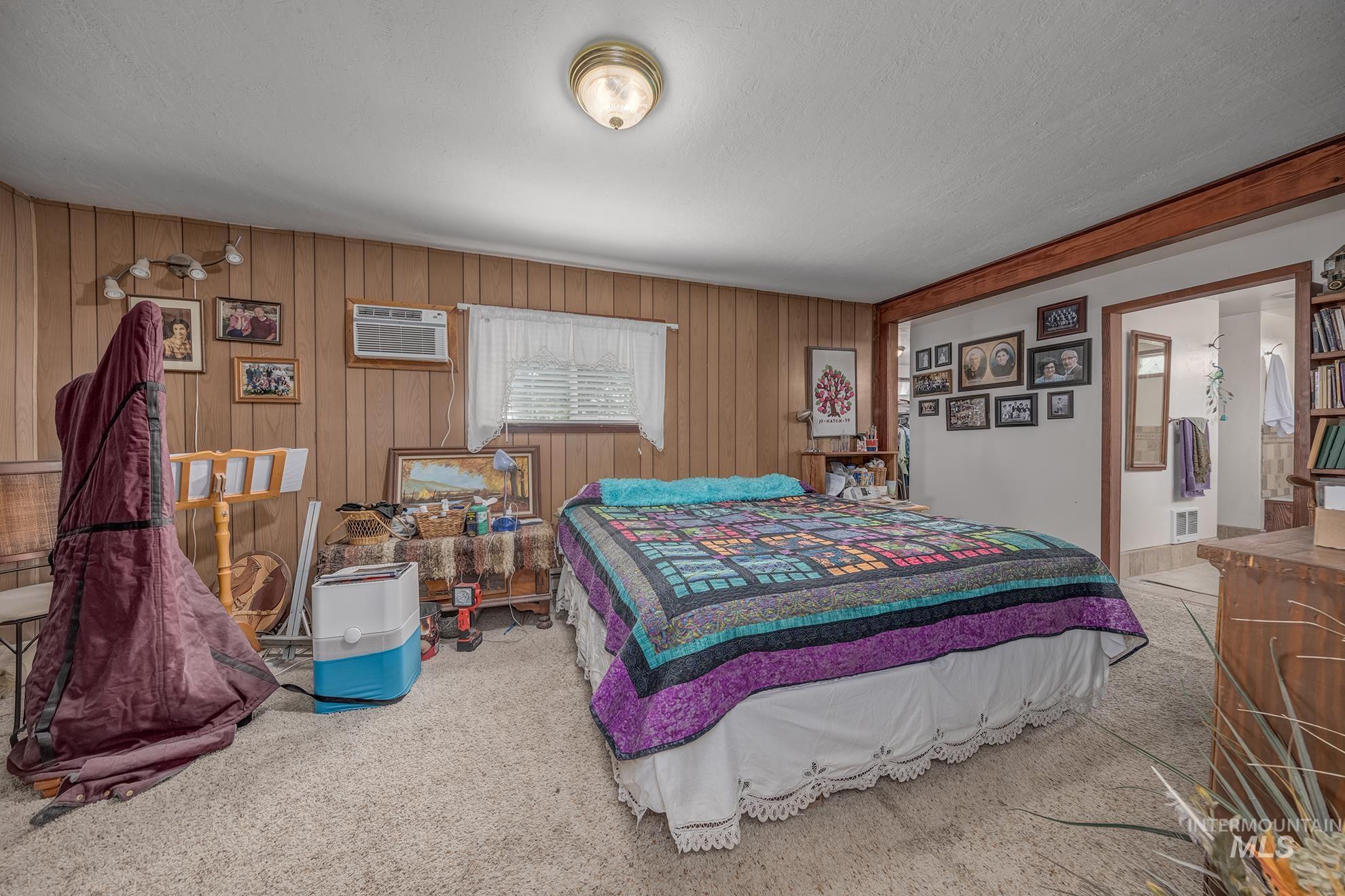 3881 E Island Rd, Ontario, Oregon 97914, 4 Bedrooms, 2.5 Bathrooms, Farm & Ranch For Sale, Price $1,100,000, 98992218