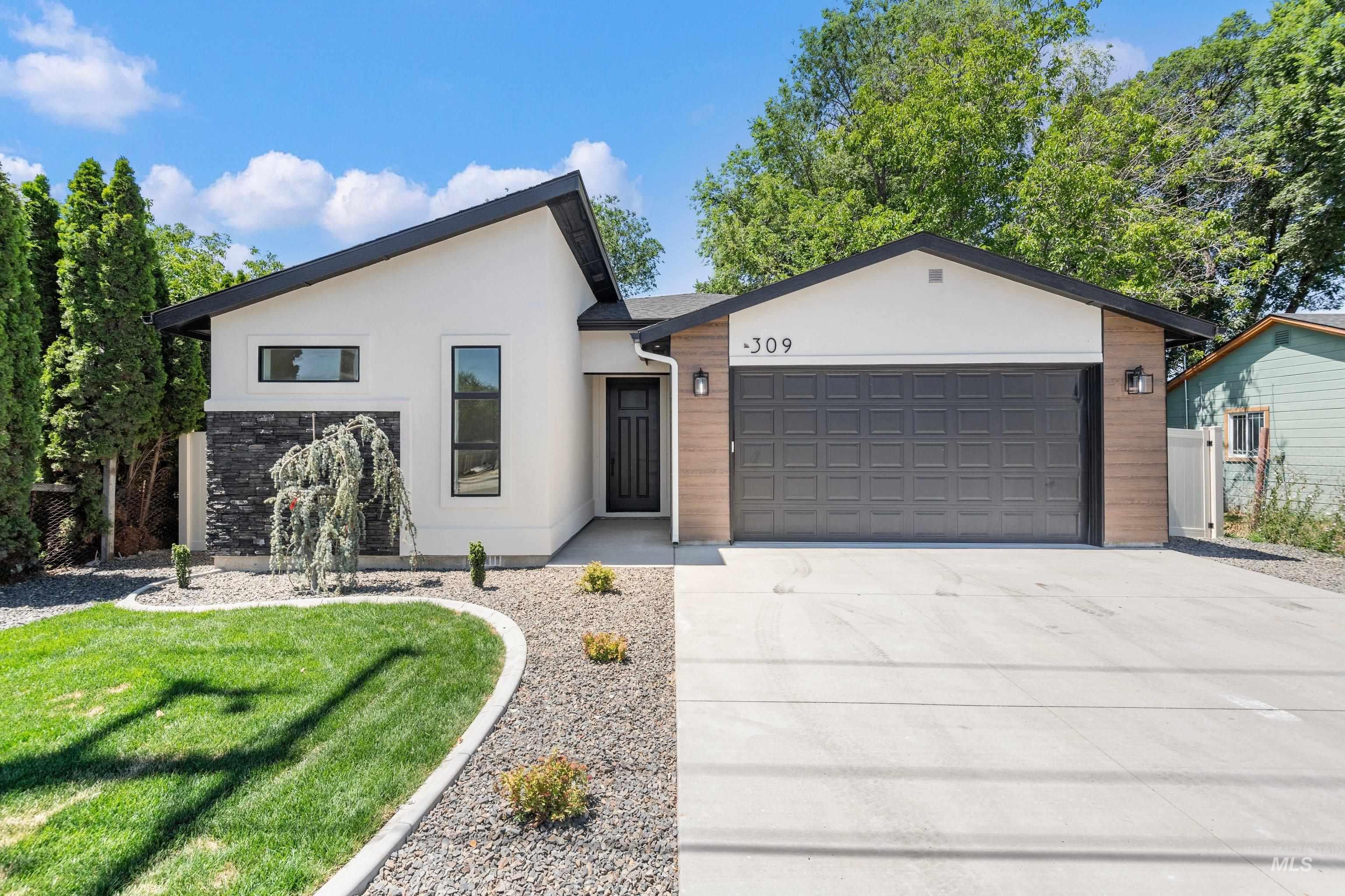 309 5th Street, Wilder, Idaho 83676, 3 Bedrooms, 2 Bathrooms, Residential For Sale, Price $385,000, 98992225