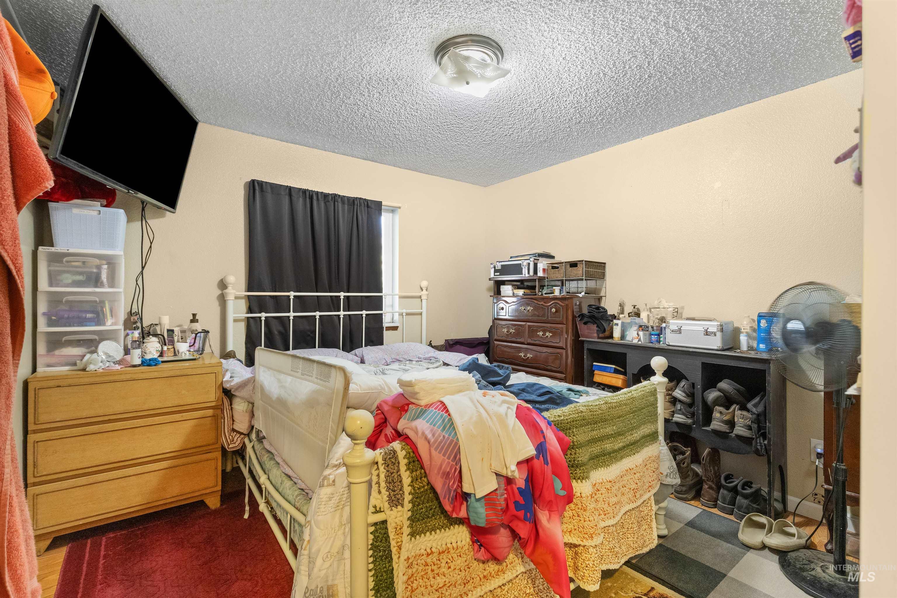 2460 State Street, Pomeroy, Washington 99347, 5 Bedrooms, 2 Bathrooms, Residential For Sale, Price $275,000,MLS 98992227