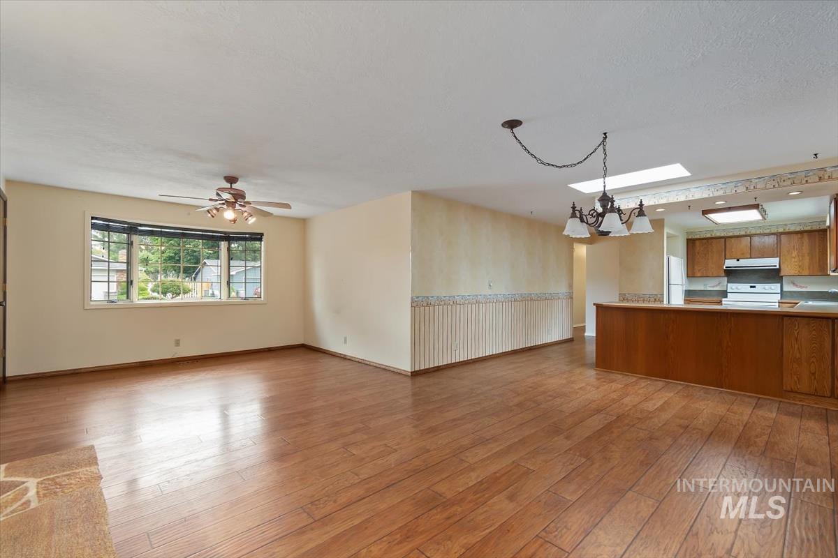 11061 W Gunsmoke St, Boise, Idaho 83713, 3 Bedrooms, 2 Bathrooms, Residential For Sale, Price $419,000, 98992234