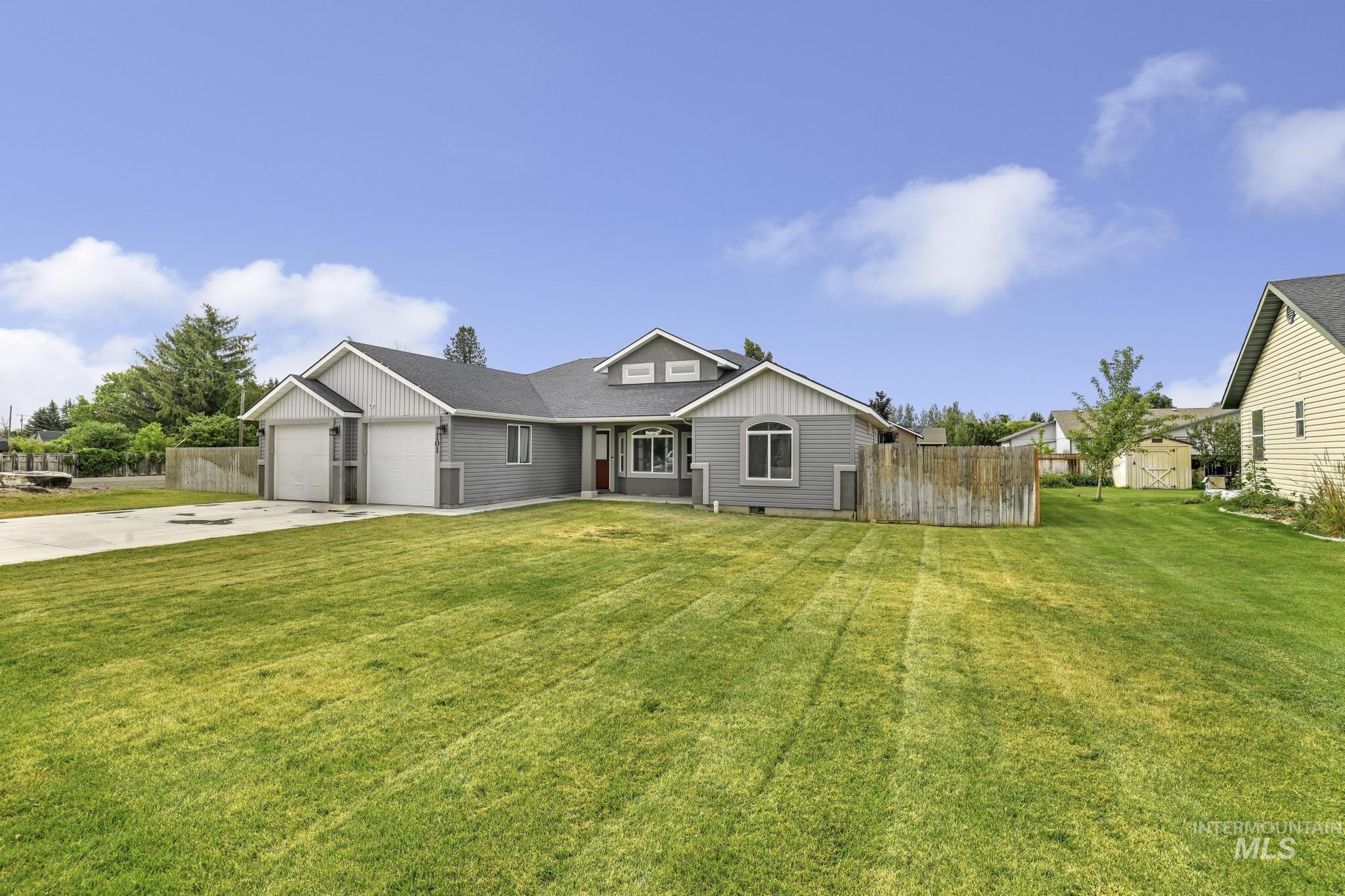 101 River View Drive, Shoshone, Idaho 83352, 3 Bedrooms, 2 Bathrooms, Residential For Sale, Price $375,000, 98992236