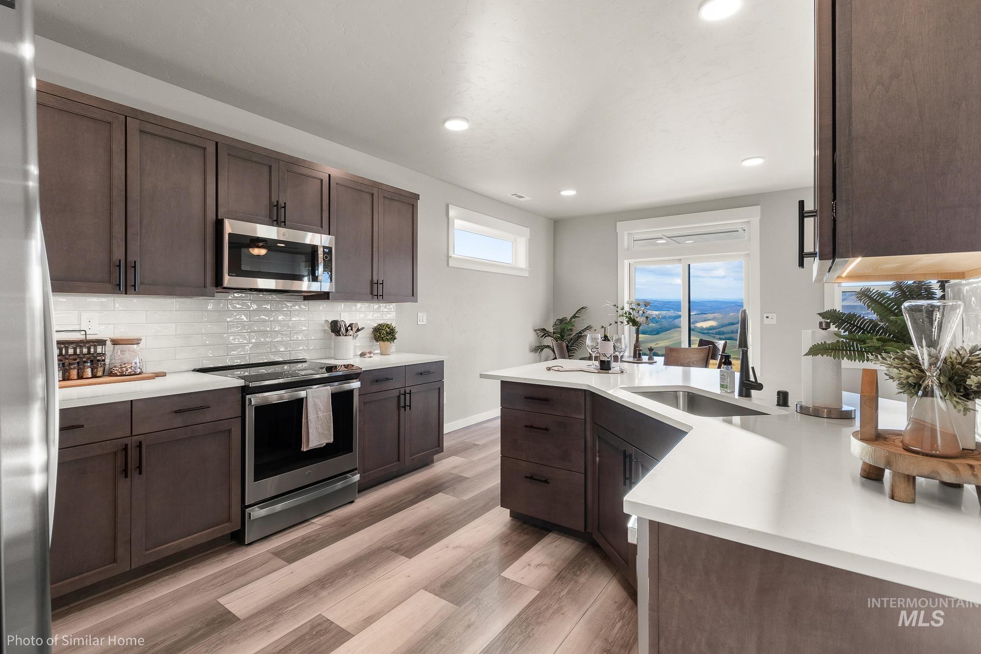 661 Maxine Lane West, Kimberly, Idaho 83341, 3 Bedrooms, 2 Bathrooms, Residential For Sale, Price $416,990, 98992238