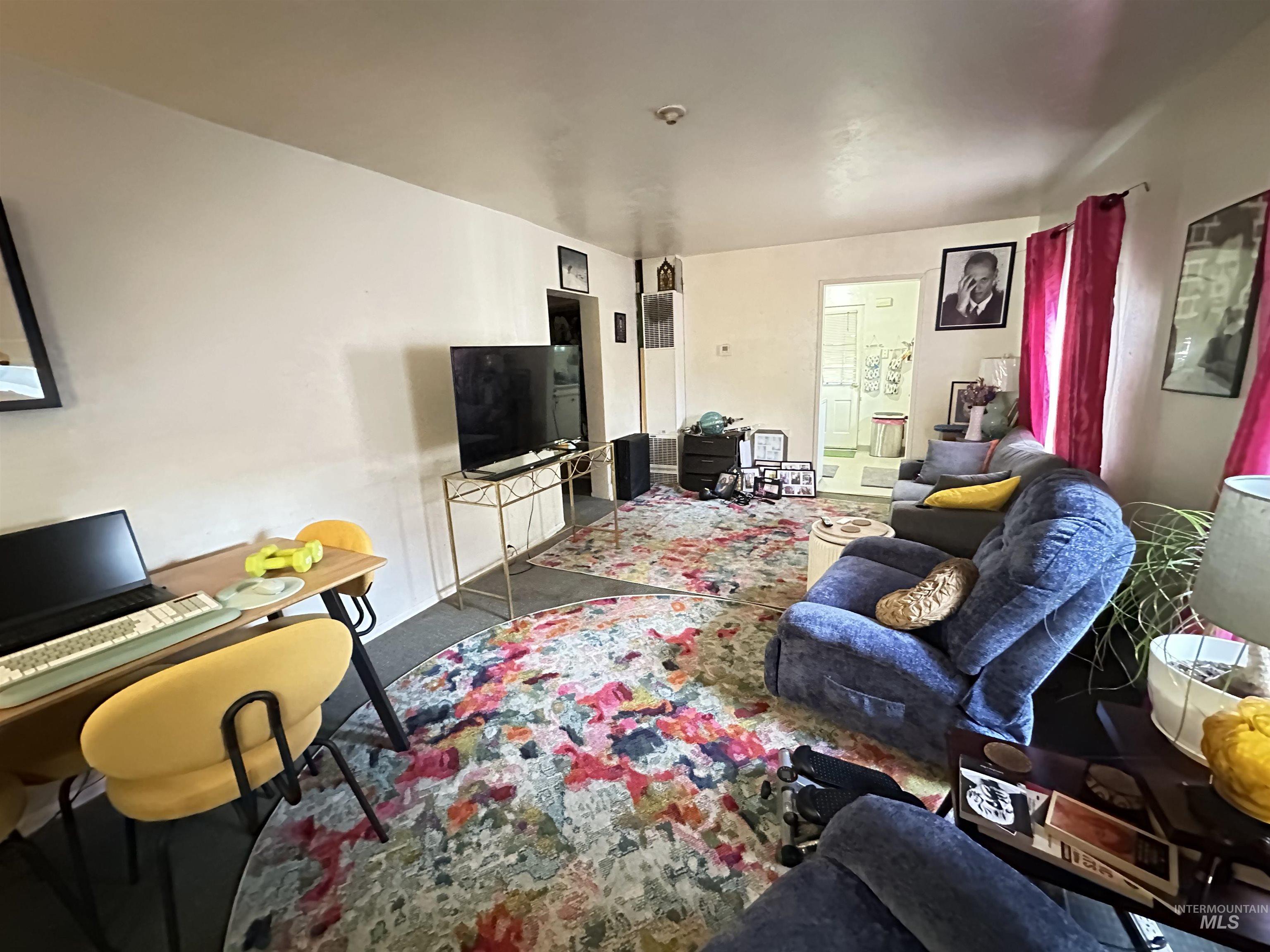 918, 920 S Jefferson, Moscow, Idaho 83843, 2 Bedrooms, 1 Bathroom, Residential Income For Sale, Price $379,000, 98992240