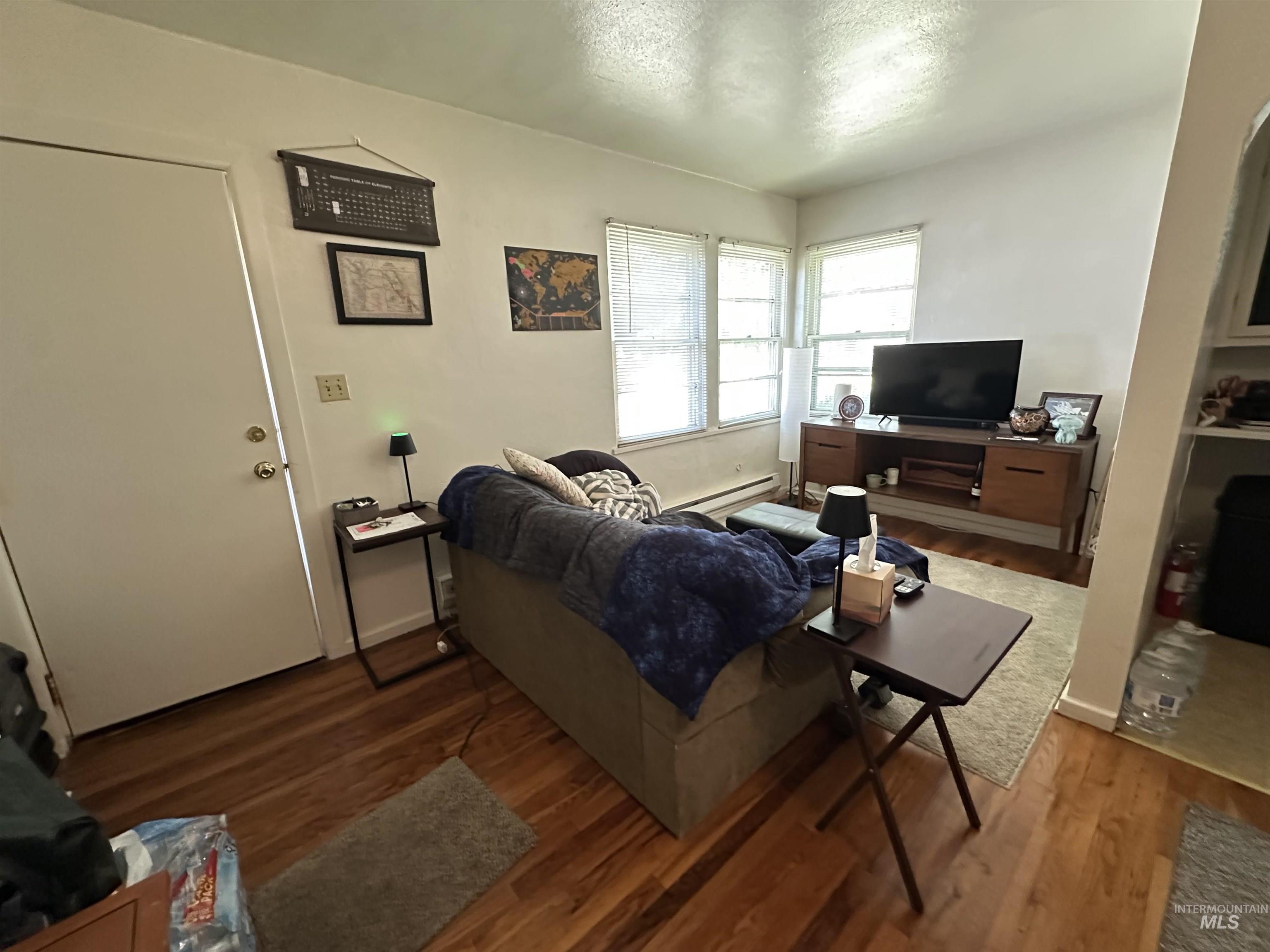 102-110 S Asbury St, Moscow, Idaho 83843, 2 Bedrooms, 1 Bathroom, Residential Income For Sale, Price $570,000,MLS 98992241