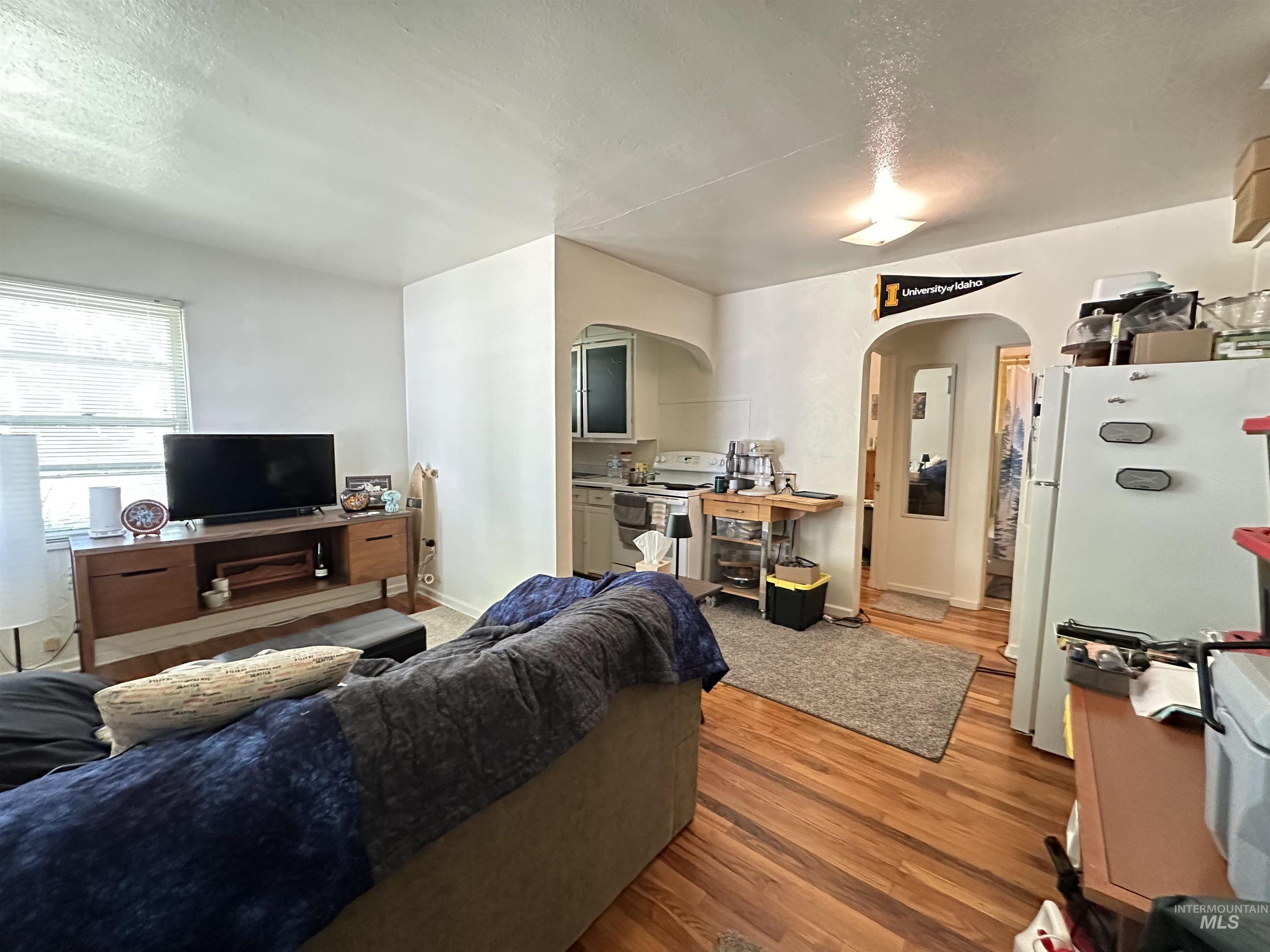 102-110 S Asbury St, Moscow, Idaho 83843, 2 Bedrooms, 1 Bathroom, Residential Income For Sale, Price $570,000,MLS 98992241