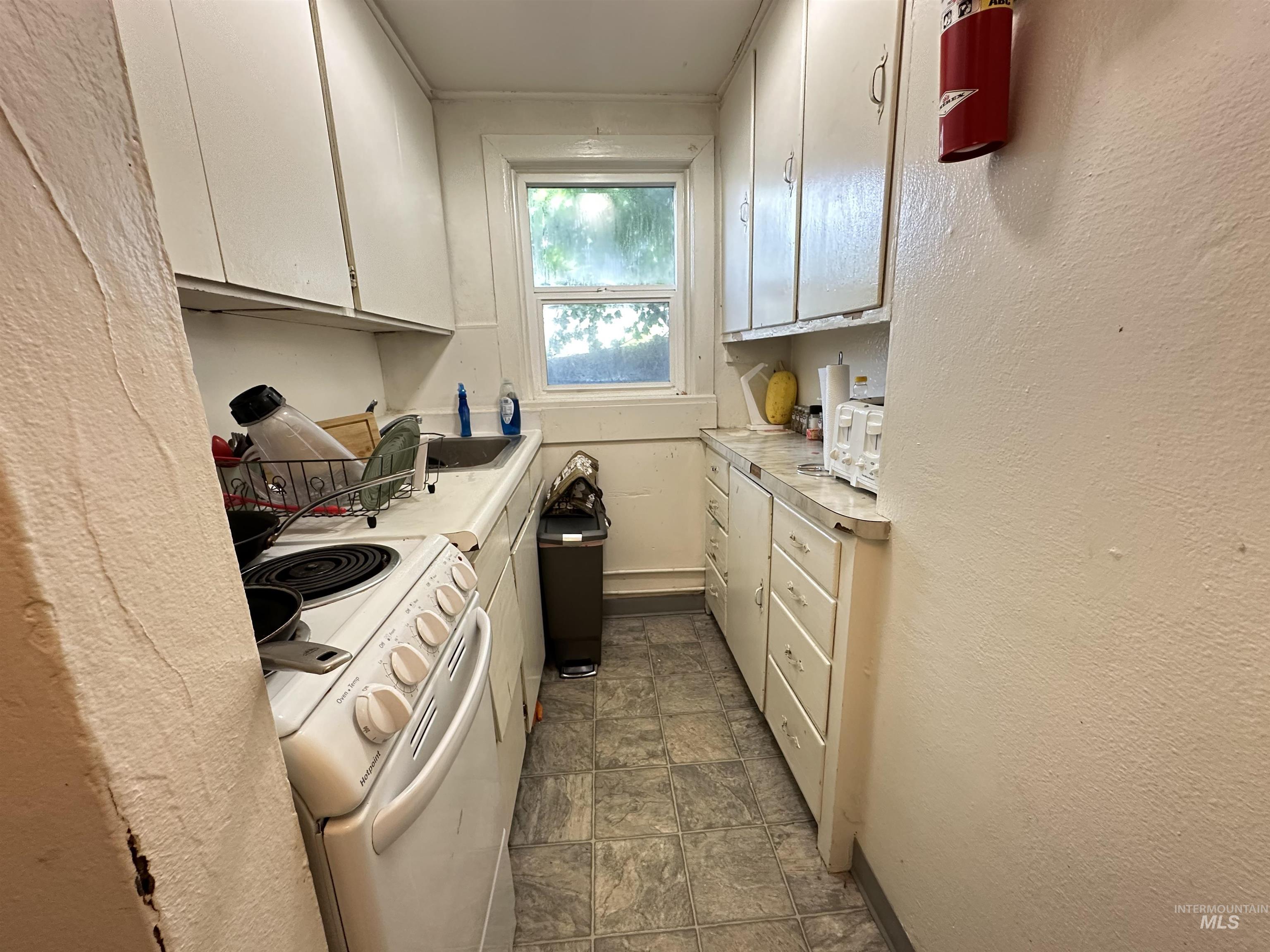 102-110 S Asbury St, Moscow, Idaho 83843, 2 Bedrooms, 1 Bathroom, Residential Income For Sale, Price $570,000,MLS 98992241