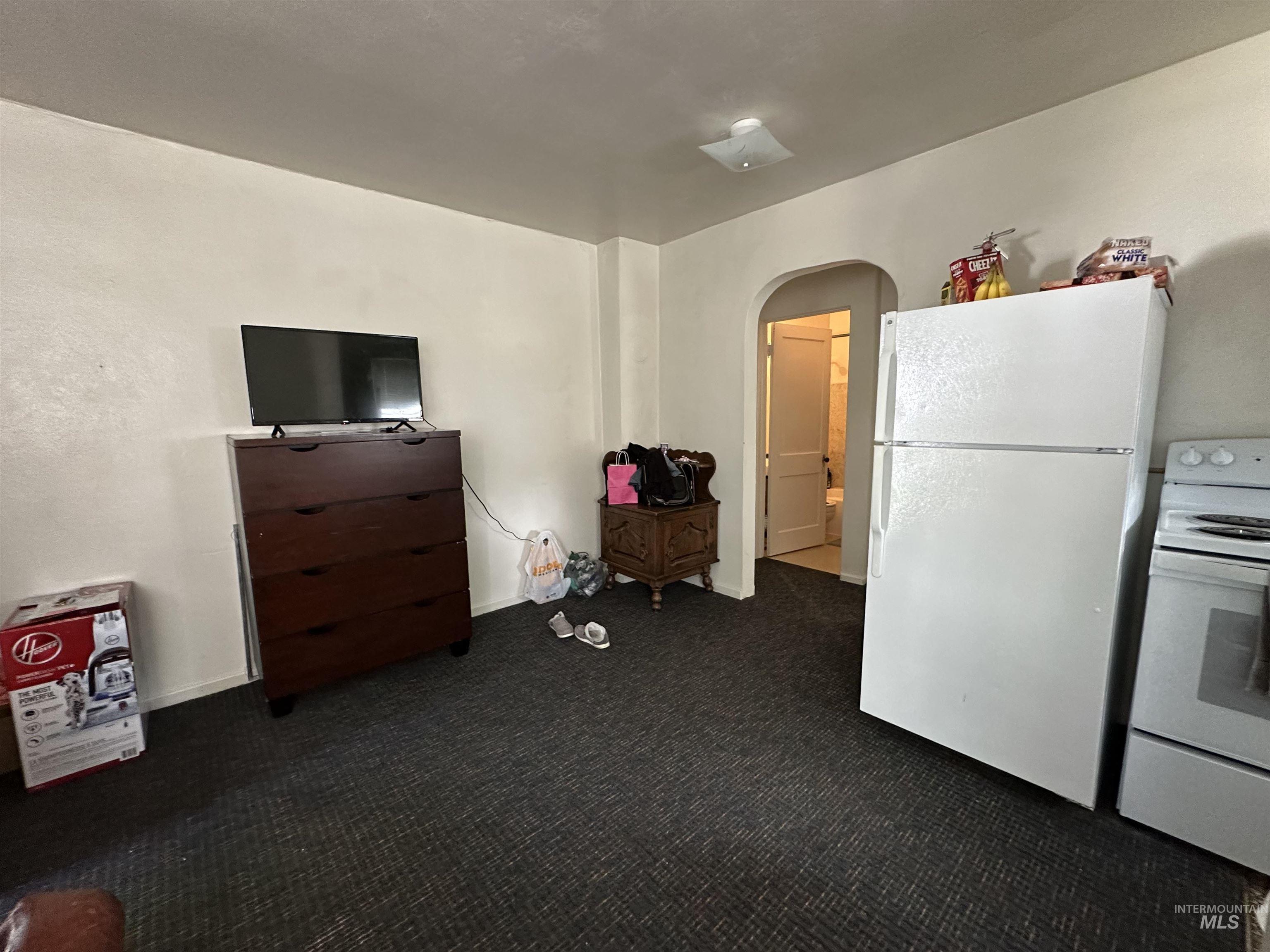 102-110 S Asbury St, Moscow, Idaho 83843, 2 Bedrooms, 1 Bathroom, Residential Income For Sale, Price $570,000,MLS 98992241