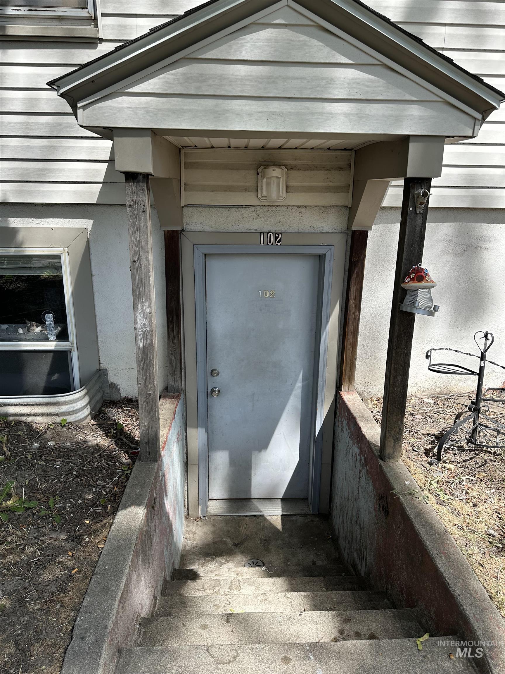 102-110 S Asbury St, Moscow, Idaho 83843, 2 Bedrooms, 1 Bathroom, Residential Income For Sale, Price $570,000,MLS 98992241