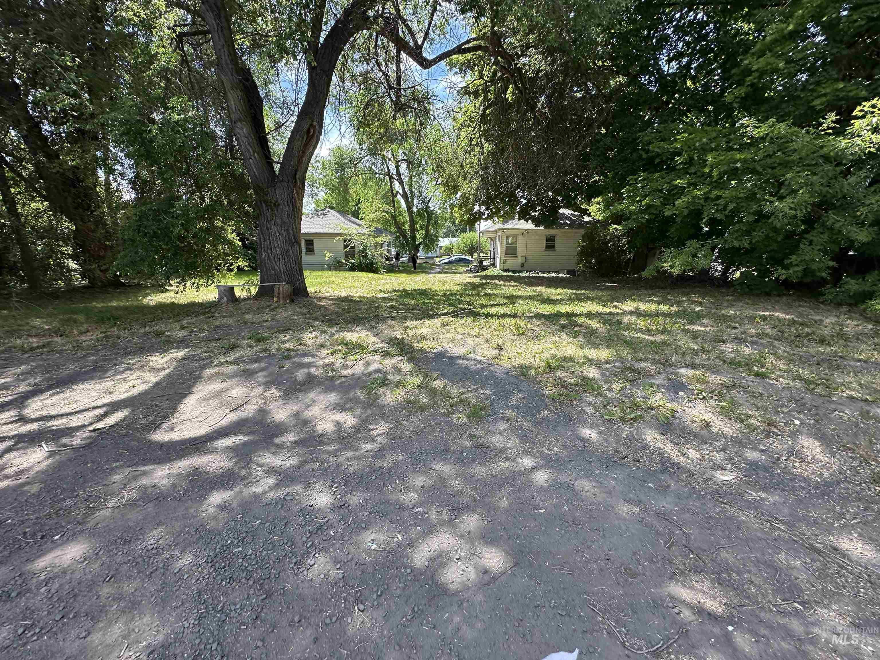 102-110 S Asbury St, Moscow, Idaho 83843, 2 Bedrooms, 1 Bathroom, Residential Income For Sale, Price $570,000,MLS 98992241