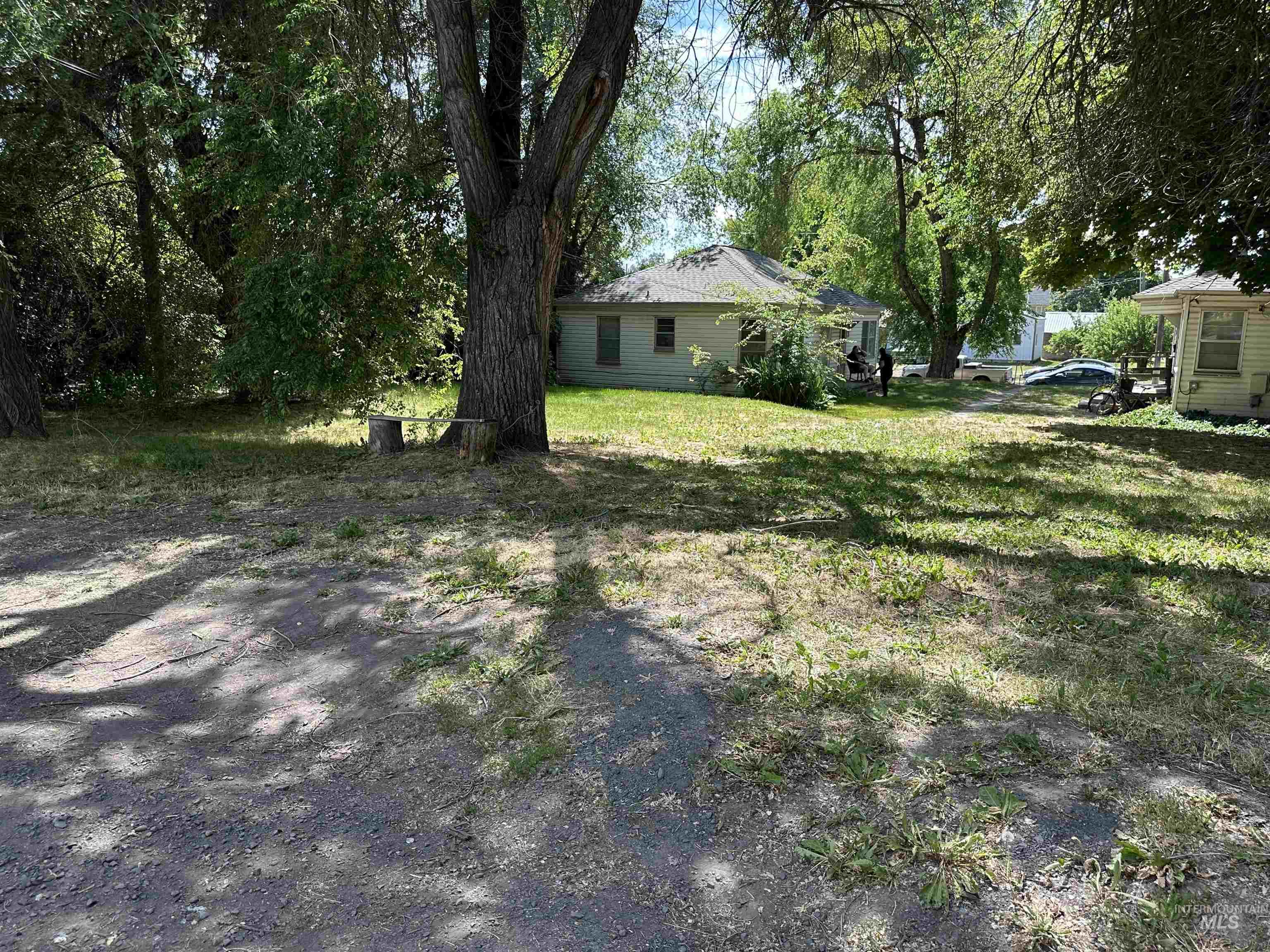 102-110 S Asbury St, Moscow, Idaho 83843, 2 Bedrooms, 1 Bathroom, Residential Income For Sale, Price $570,000,MLS 98992241