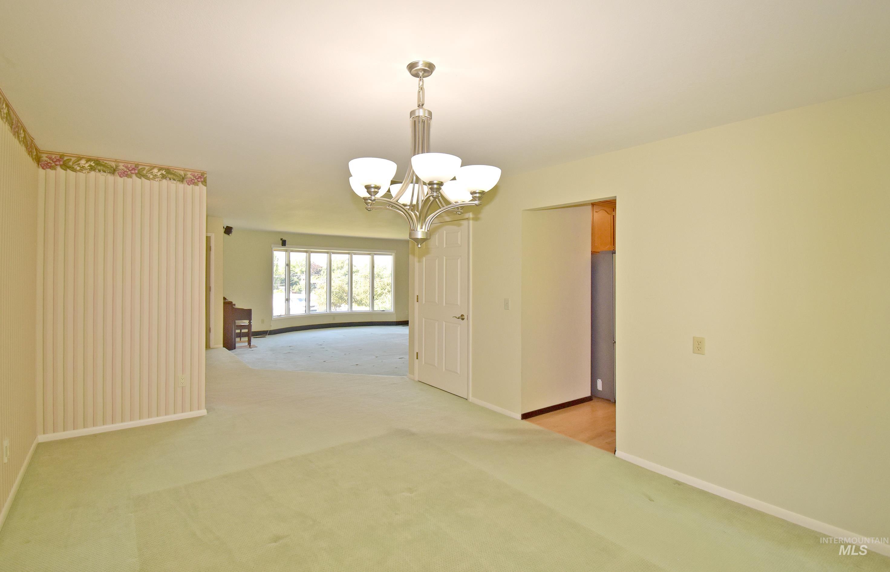 1021 Grelle Avenue, Lewiston, Idaho 83501, 3 Bedrooms, 2 Bathrooms, Residential For Sale, Price $635,000, 98992245