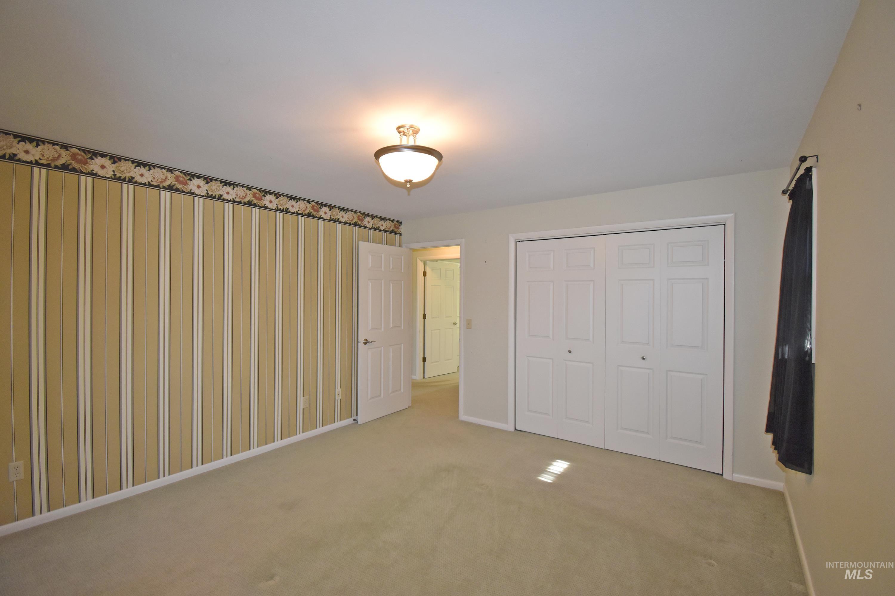 1021 Grelle Avenue, Lewiston, Idaho 83501, 3 Bedrooms, 2 Bathrooms, Residential For Sale, Price $635,000, 98992245