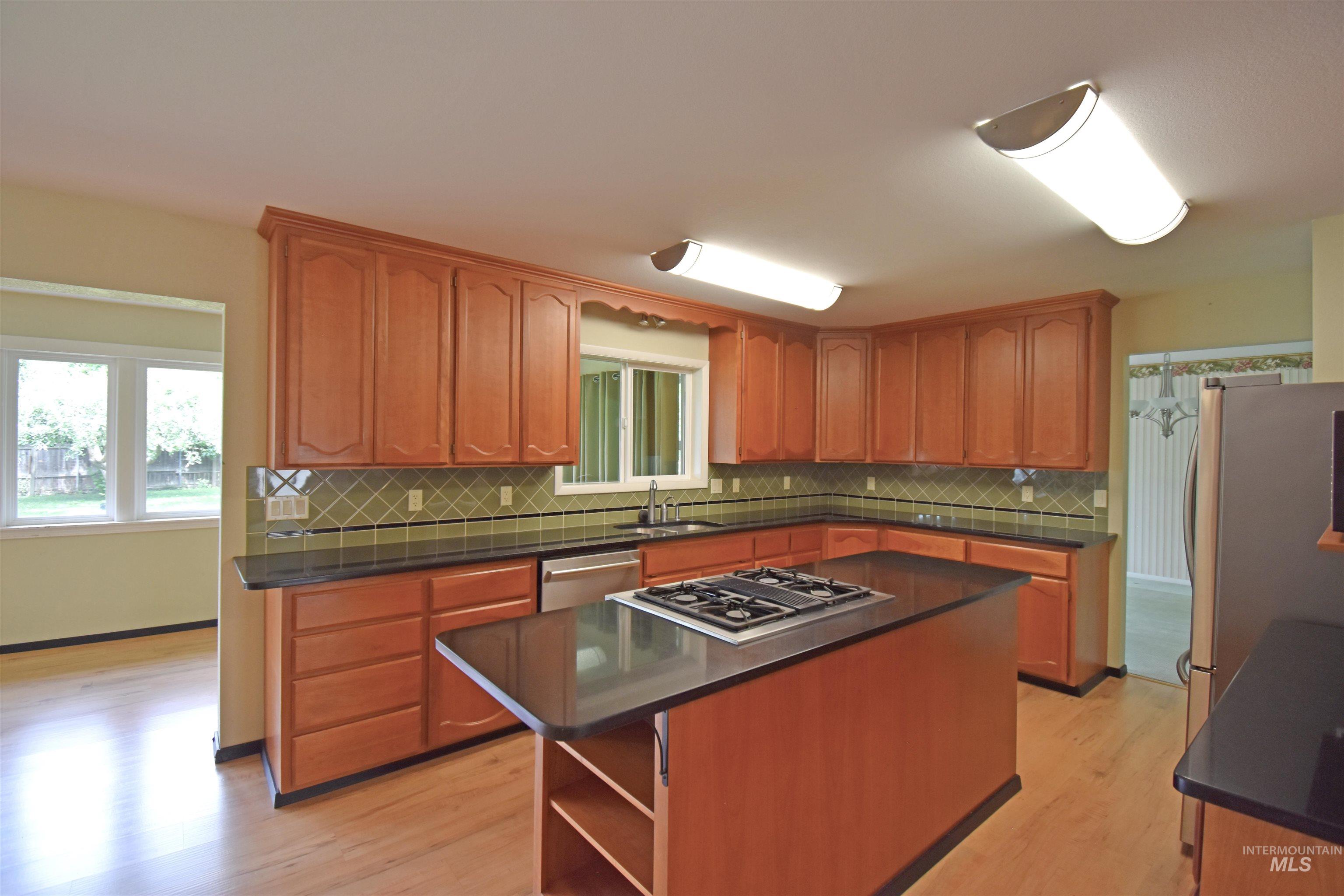 1021 Grelle Avenue, Lewiston, Idaho 83501, 3 Bedrooms, 2 Bathrooms, Residential For Sale, Price $635,000, 98992245